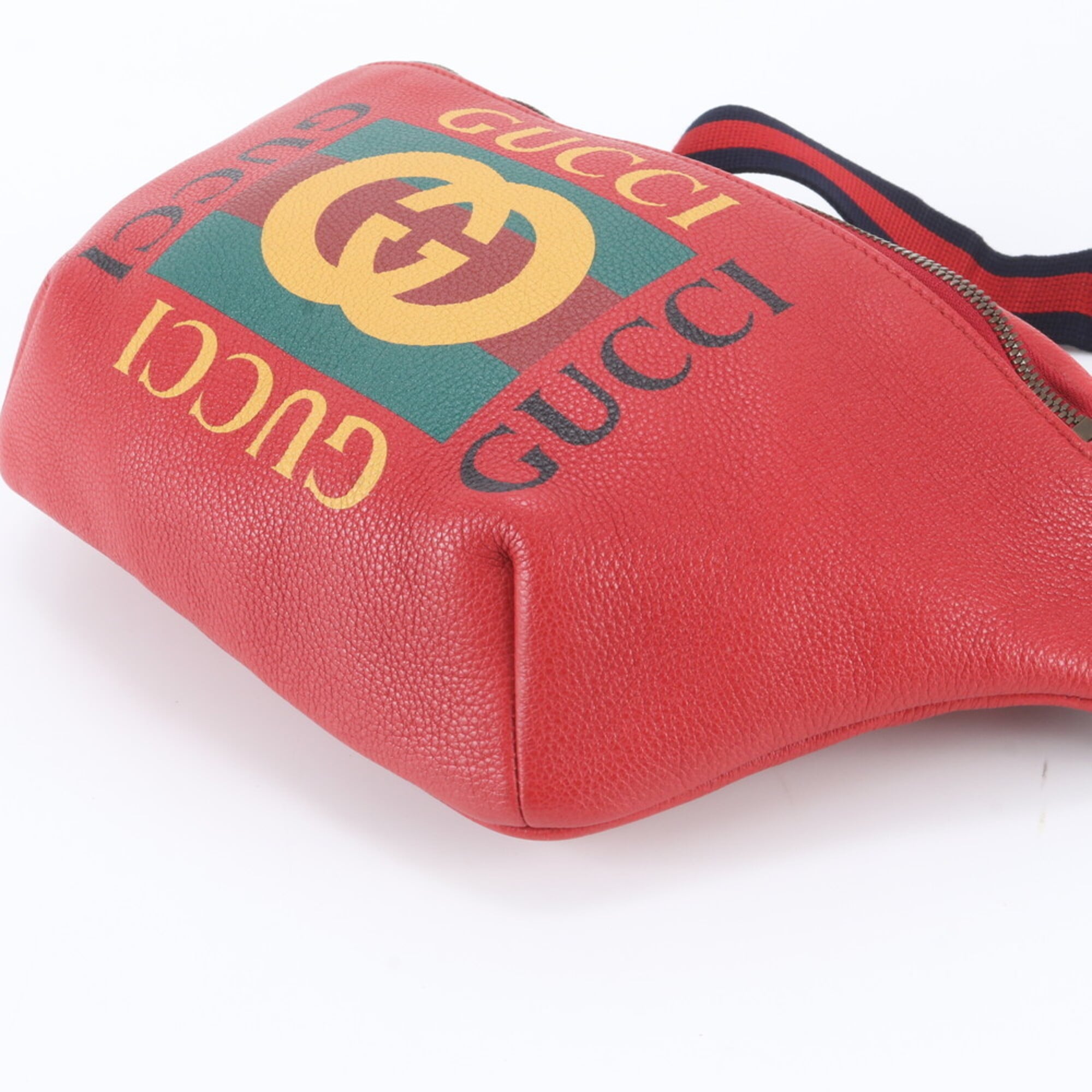 Gucci Red Color Leather Pouch Shoulder Bag Sling Bag (Pre-Owned)
