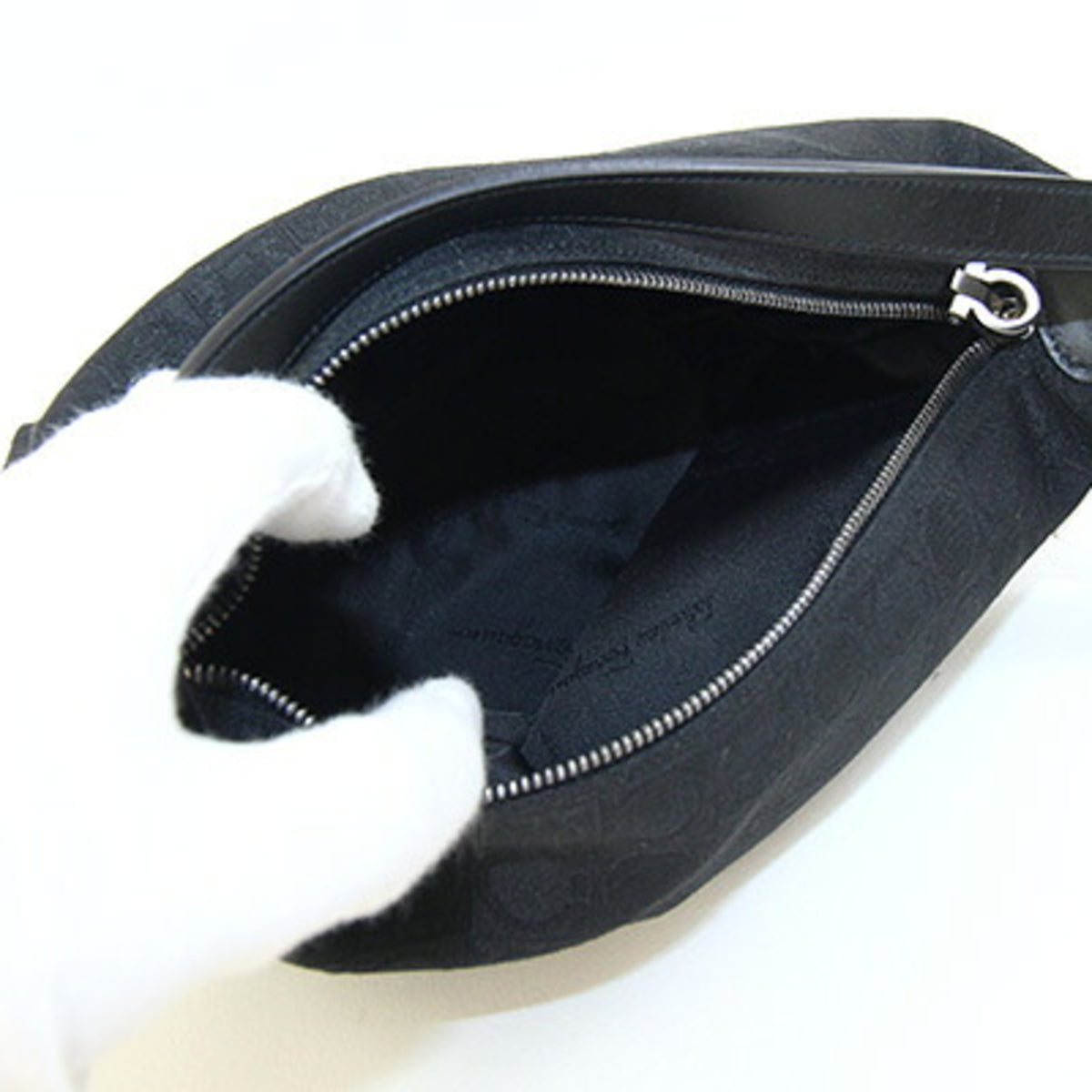 Salvatore Ferragamo Gancini Black Nylon Leather Handbag Pouch (Pre-Owned)