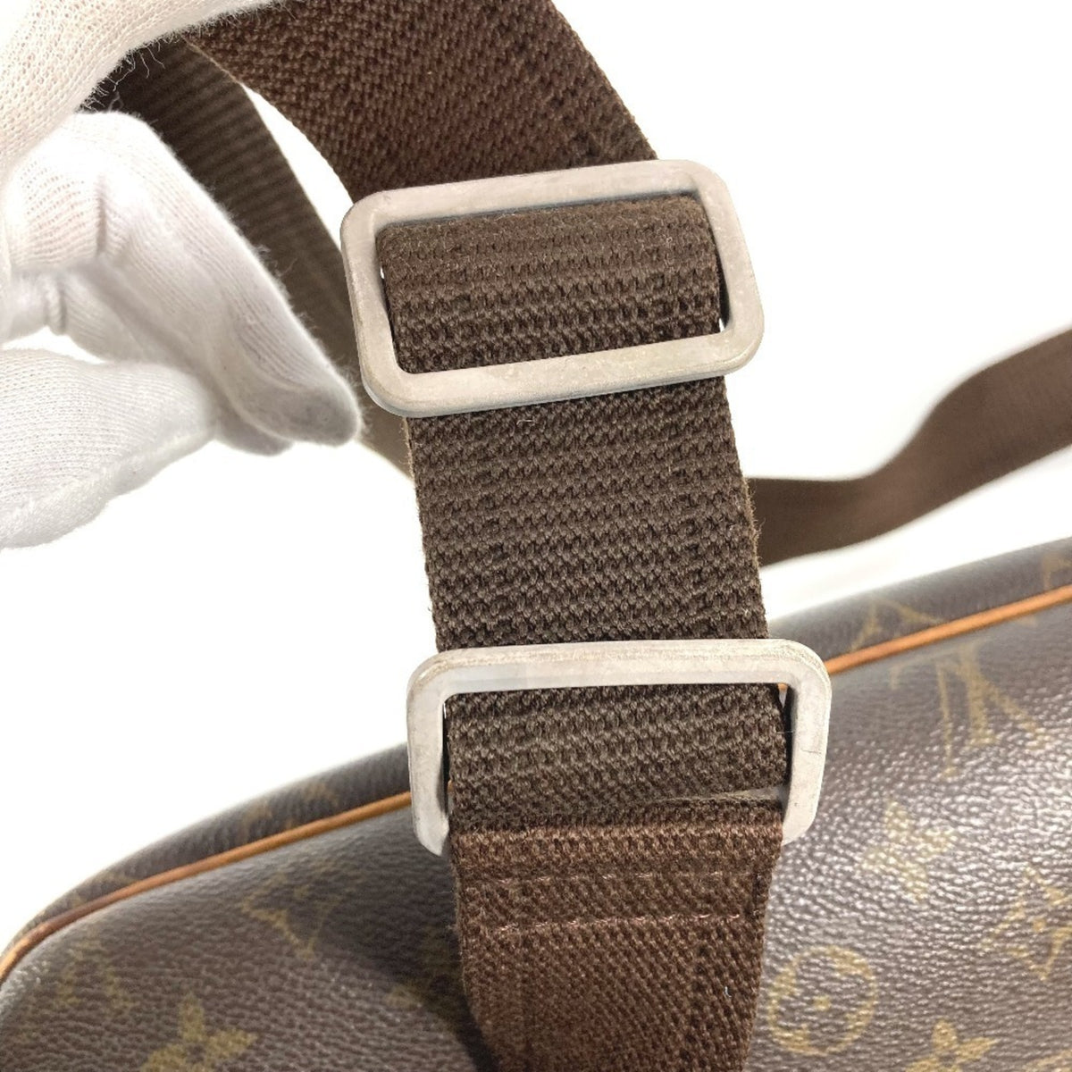 Louis Vuitton Monogram Brown Monogram Shoulder Bag (Pre-Owned)