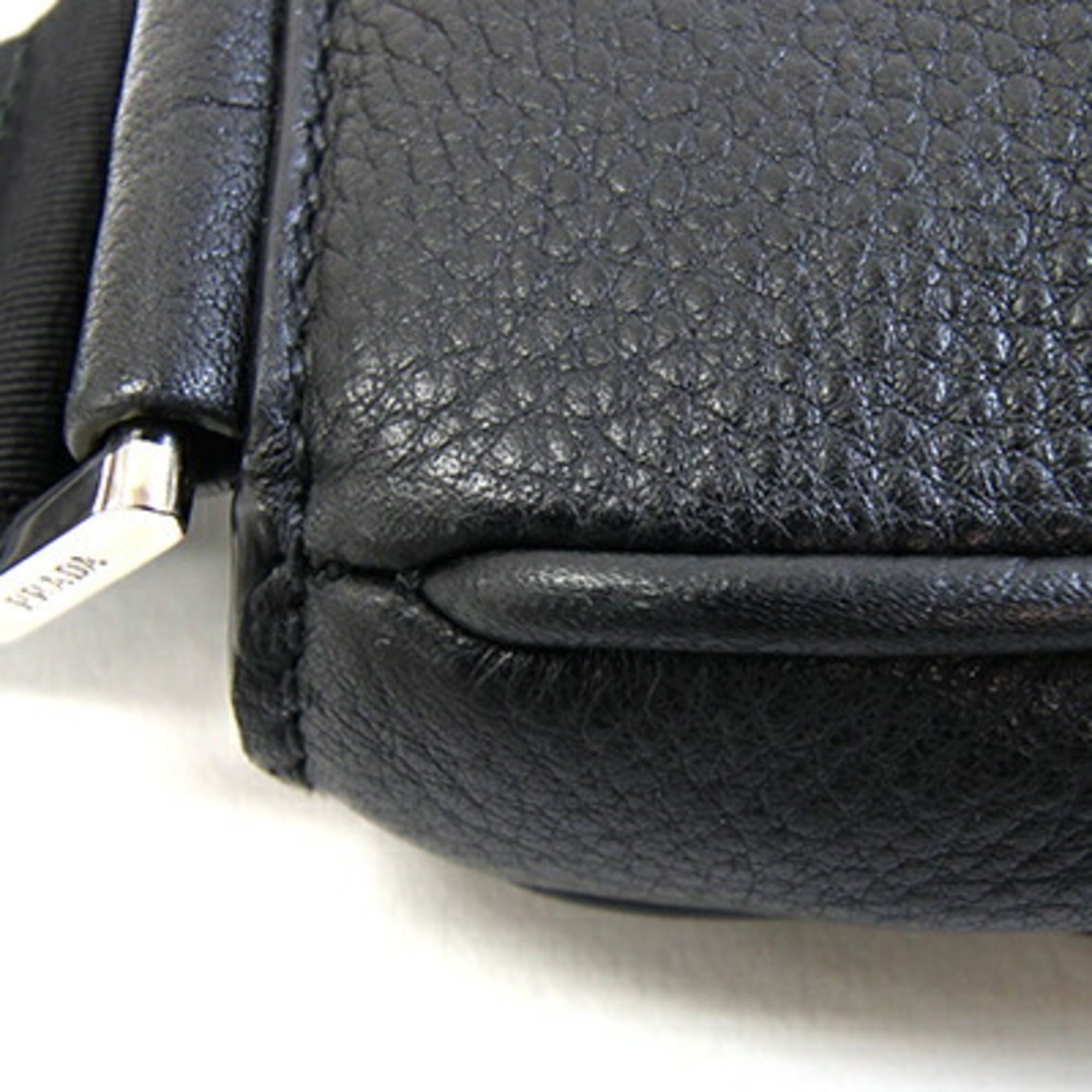 Prada Black Leather Shoulder Bag (Pre-Owned)