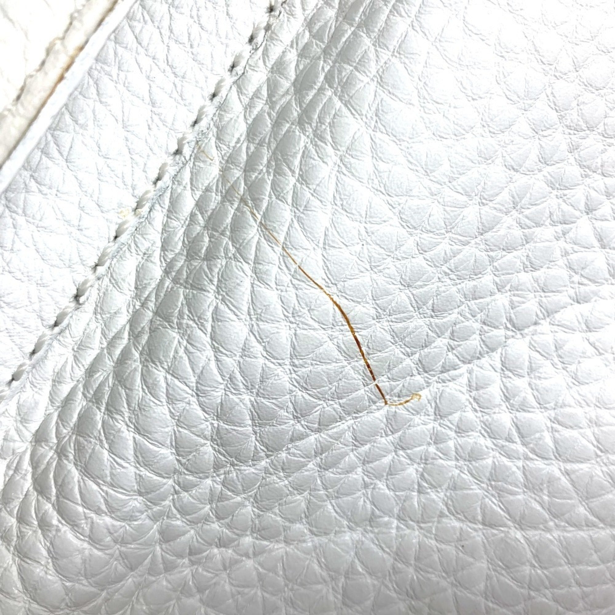 Fendi White Leather Shoulder Bag Tote Bag (Pre-Owned)