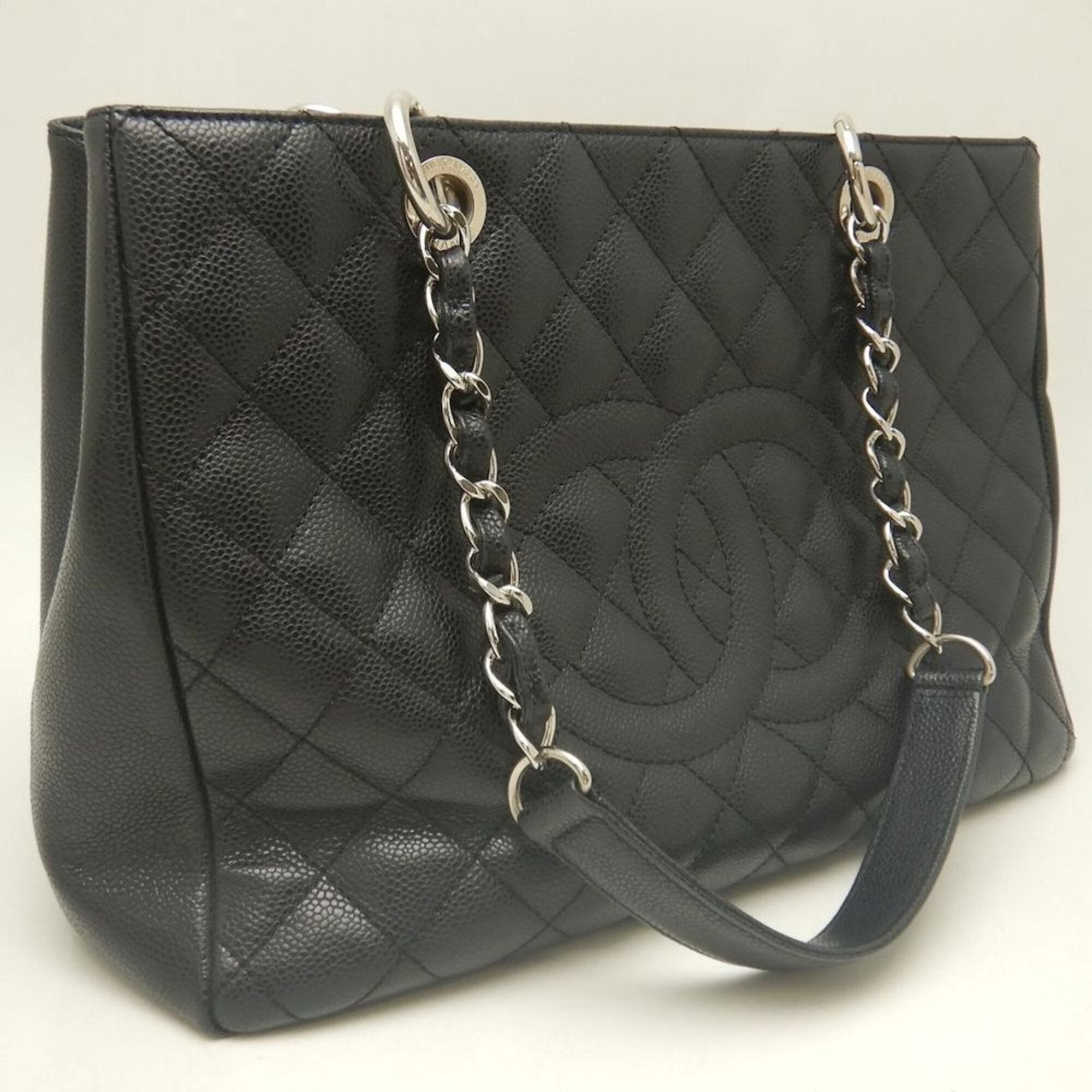 Chanel Black Grained Calfskin Tote Bag (Pre-Owned)