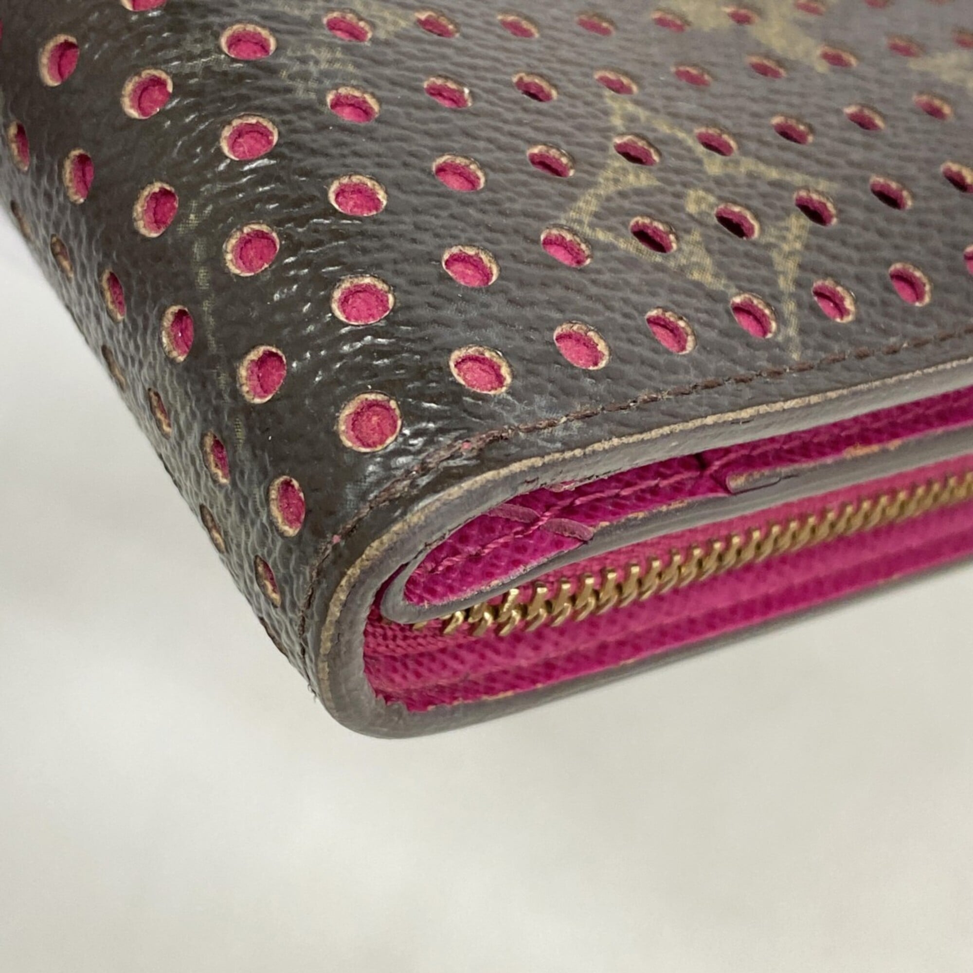 Louis Vuitton Fuchsia Wallet (Bi-Fold) (Pre-Owned)