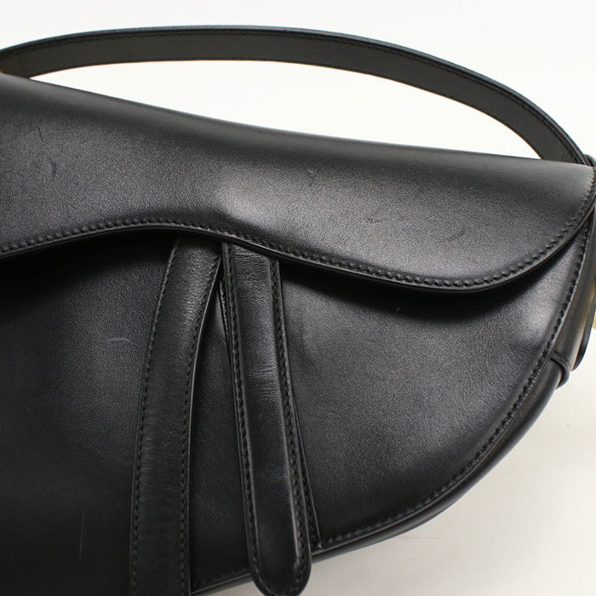 Christian Dior Black Leather Shoulder Bag (Pre-Owned)