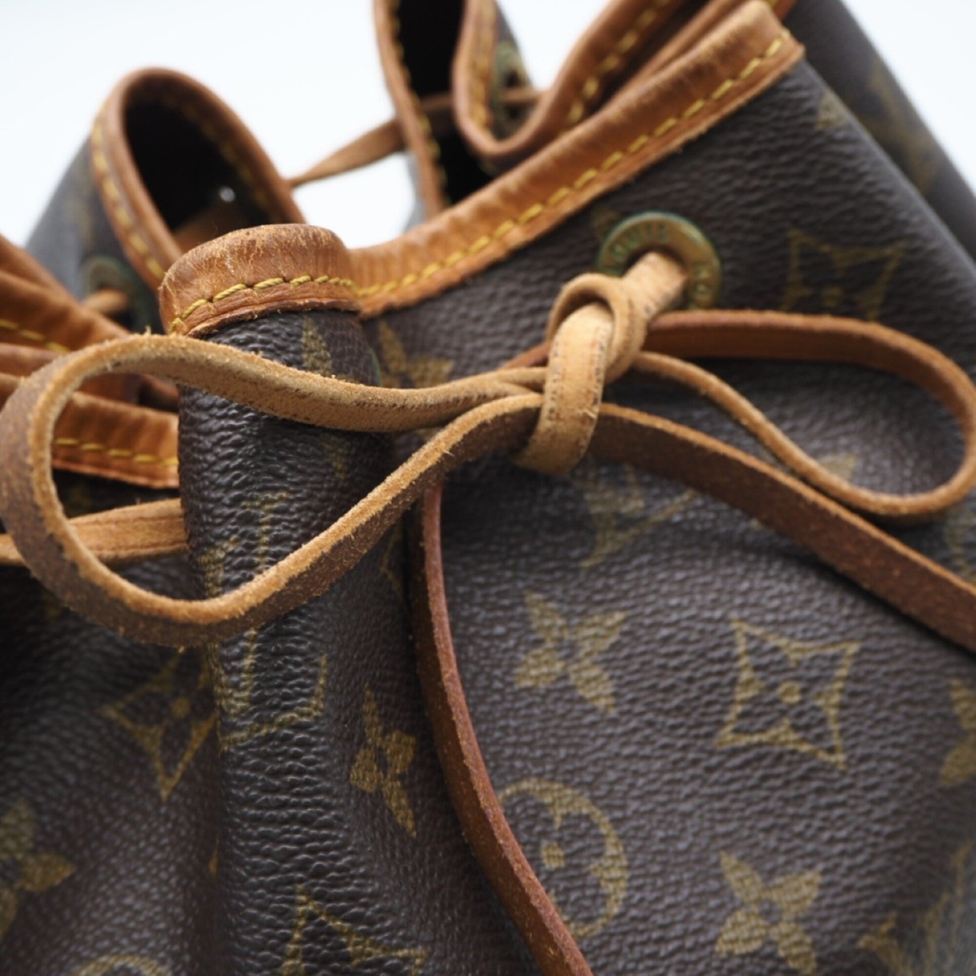 Louis Vuitton Brown Coated Canvas Leather Shoulder Bag (Pre-Owned)