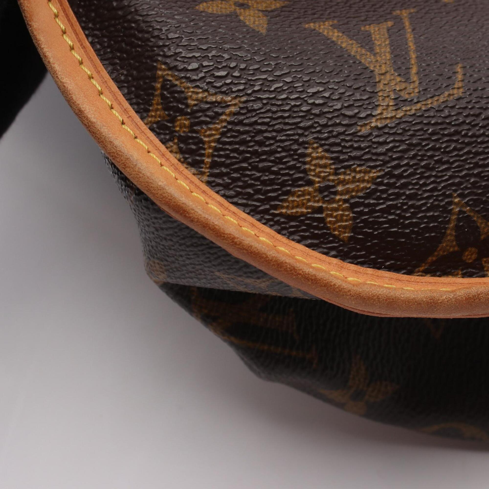 Louis Vuitton Brown Coated Canvas Leather Handbag Shoulder Bag (Pre-Owned)