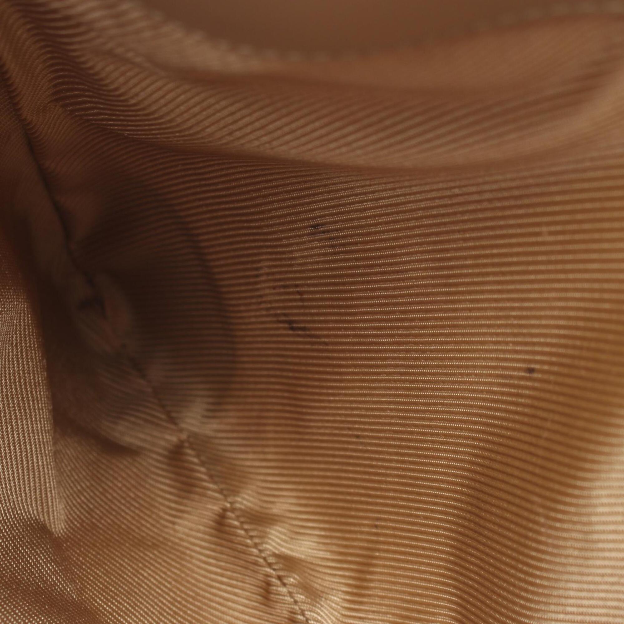 Gucci Beige Suede Leather Shoulder Bag (Pre-Owned)