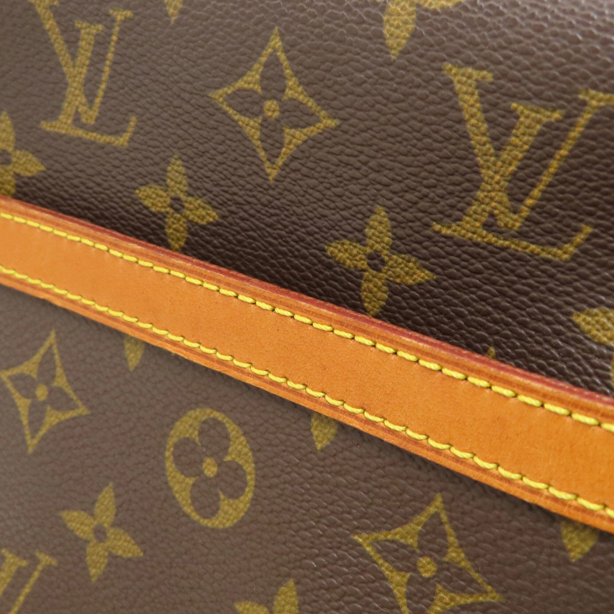 Louis Vuitton Monogram Monogram Canvas Shoulder Bag (Pre-Owned)