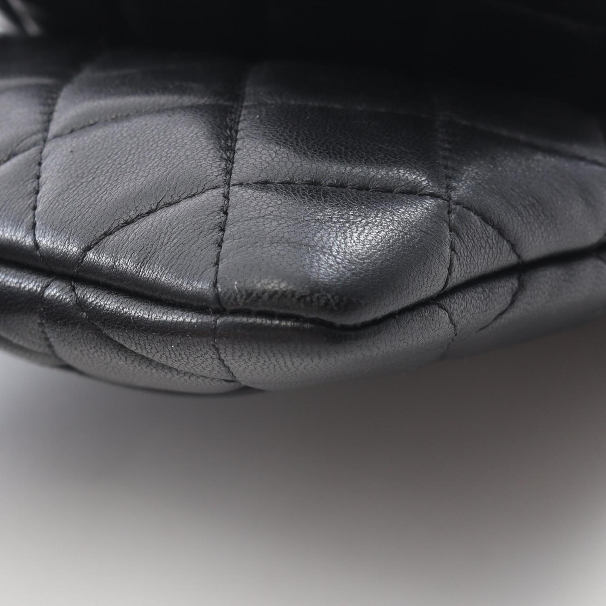Chanel Black Leather Handbag Shoulder Bag (Pre-Owned)