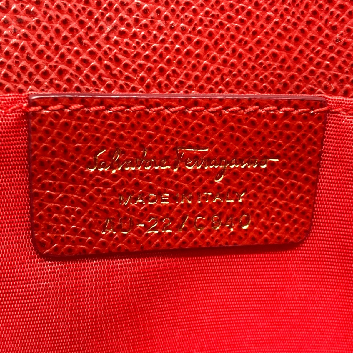 Salvatore Ferragamo Red Leather Shoulder Bag (Pre-Owned)