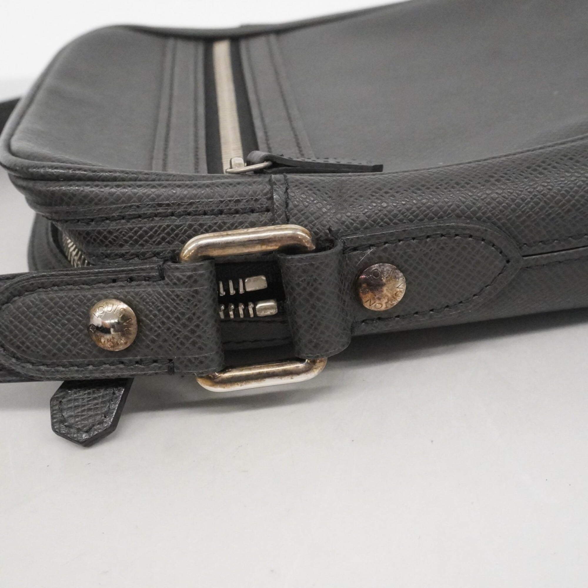 Louis Vuitton Ardoise Shoulder Bag (Pre-Owned)