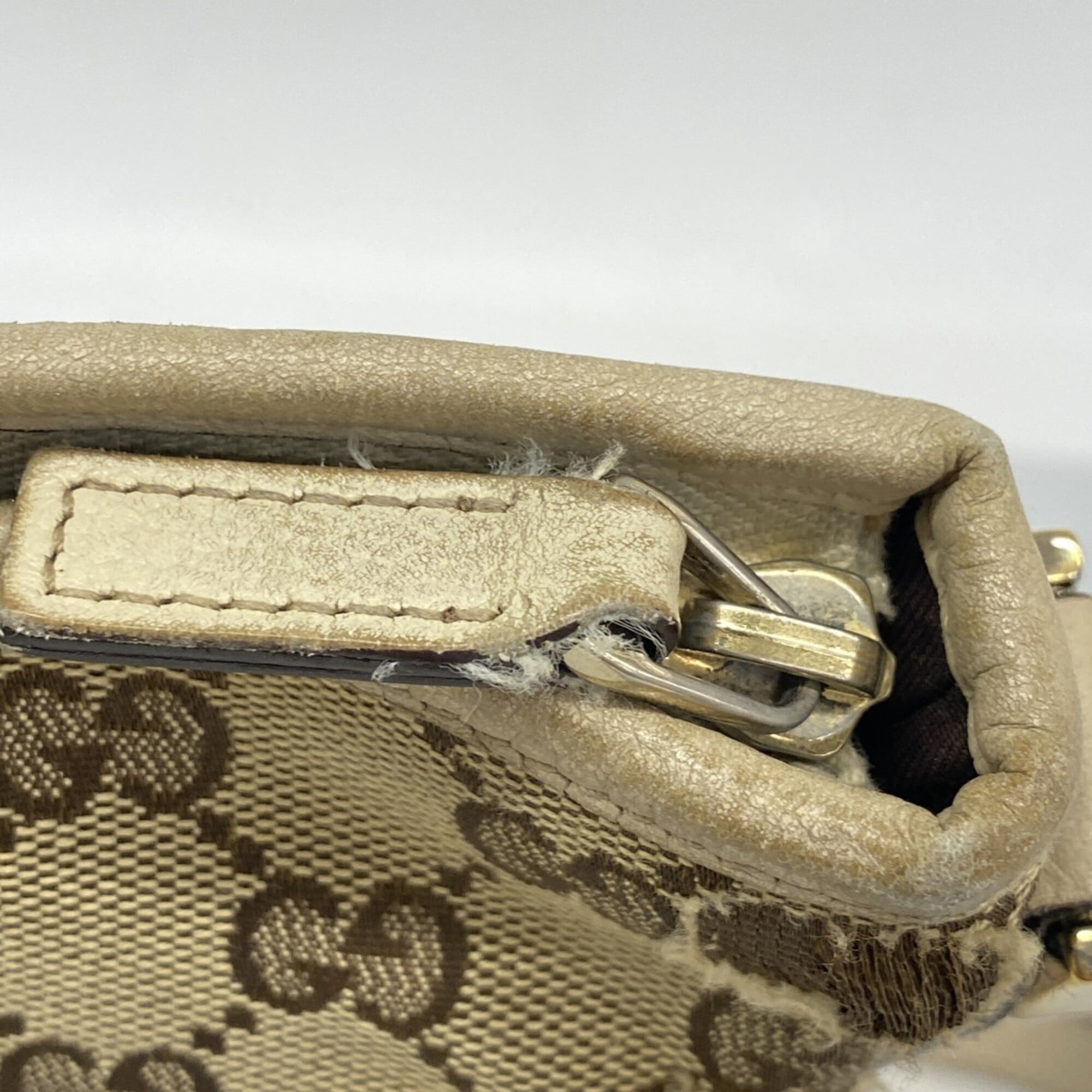 Gucci Brown Canvas Shoulder Bag (Pre-Owned)