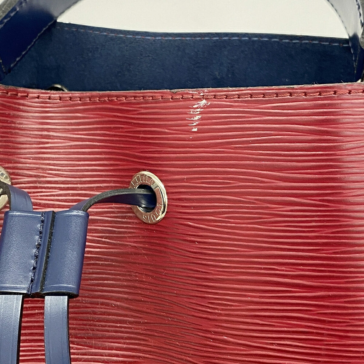 Louis Vuitton Handbag (Pre-Owned)