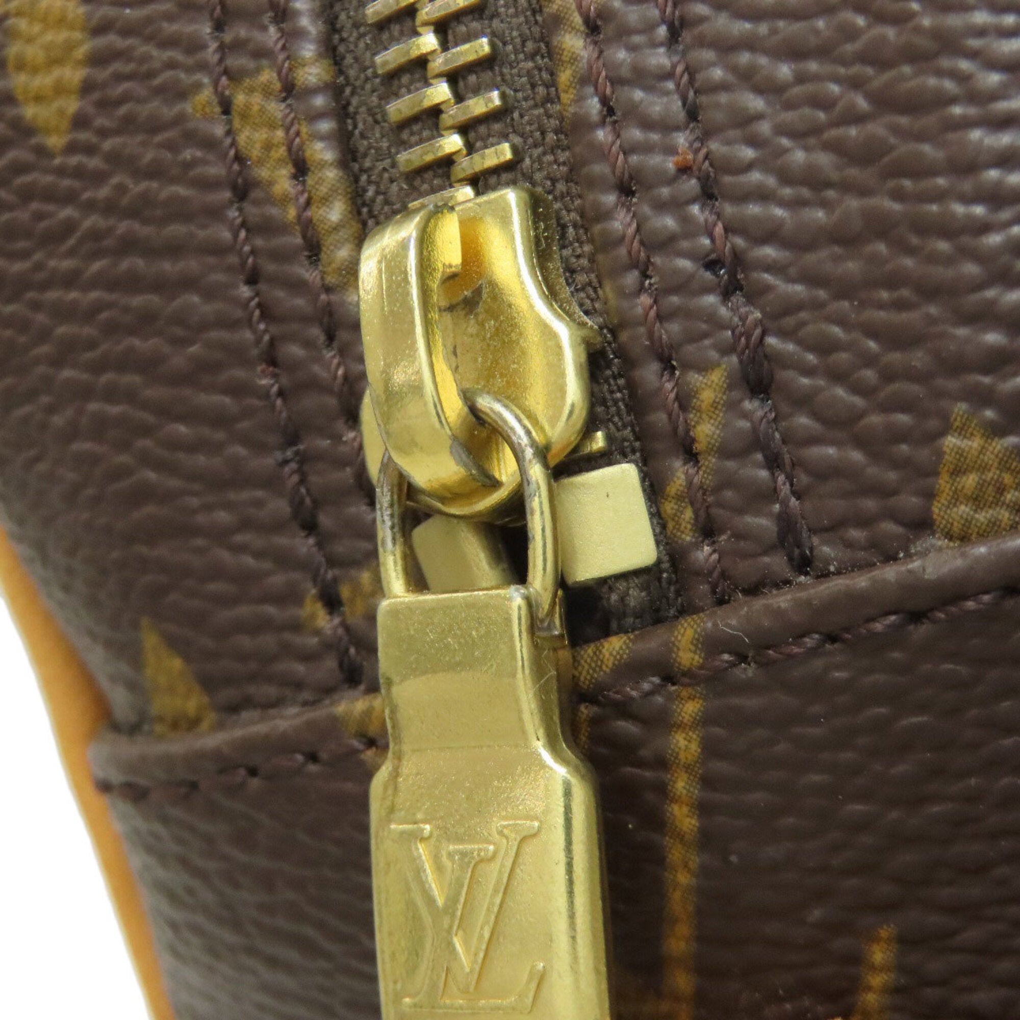 Louis Vuitton Monogram Monogram Shoulder Bag (Pre-Owned)