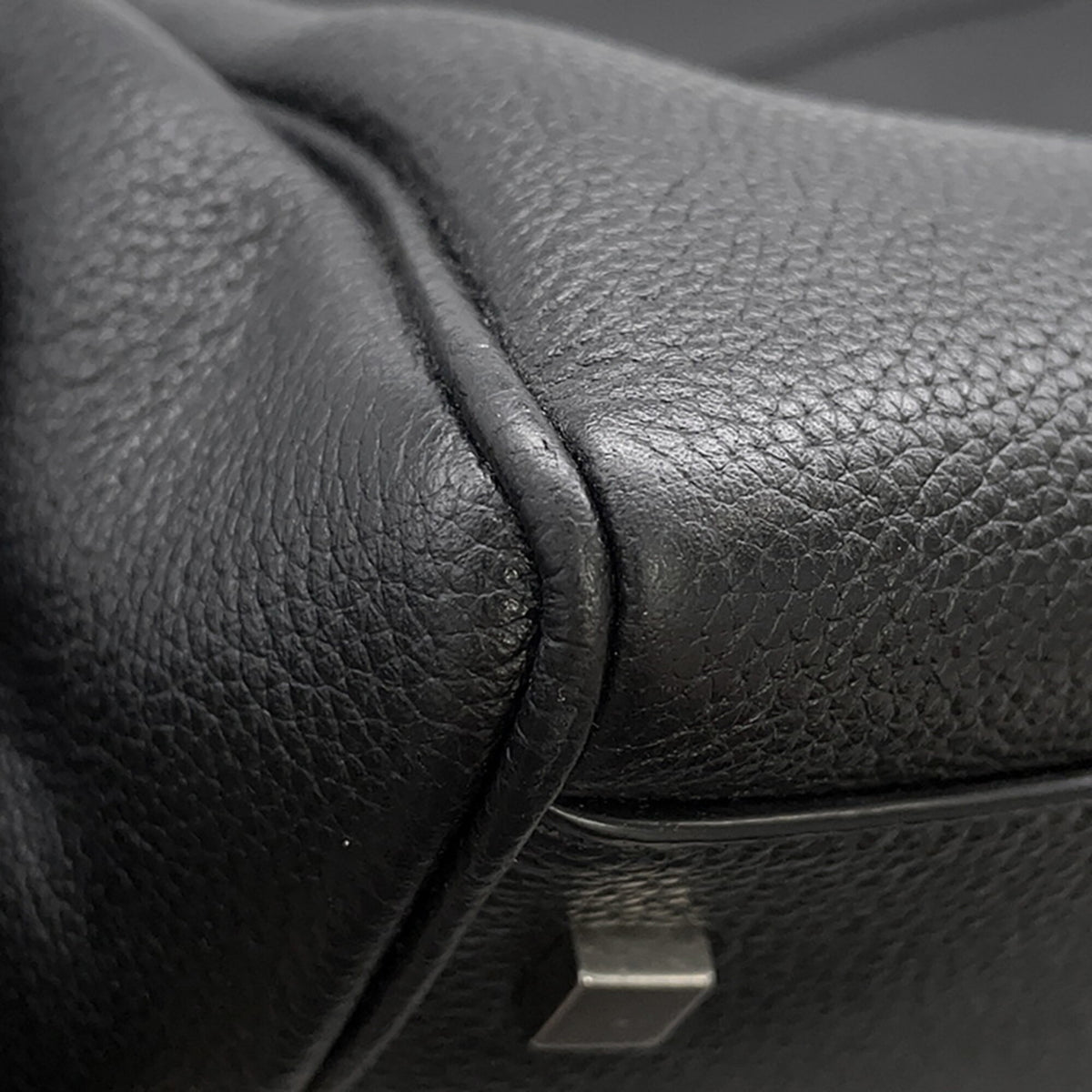 Yves Saint Laurent Black Leather Handbag Tote Bag (Pre-Owned)