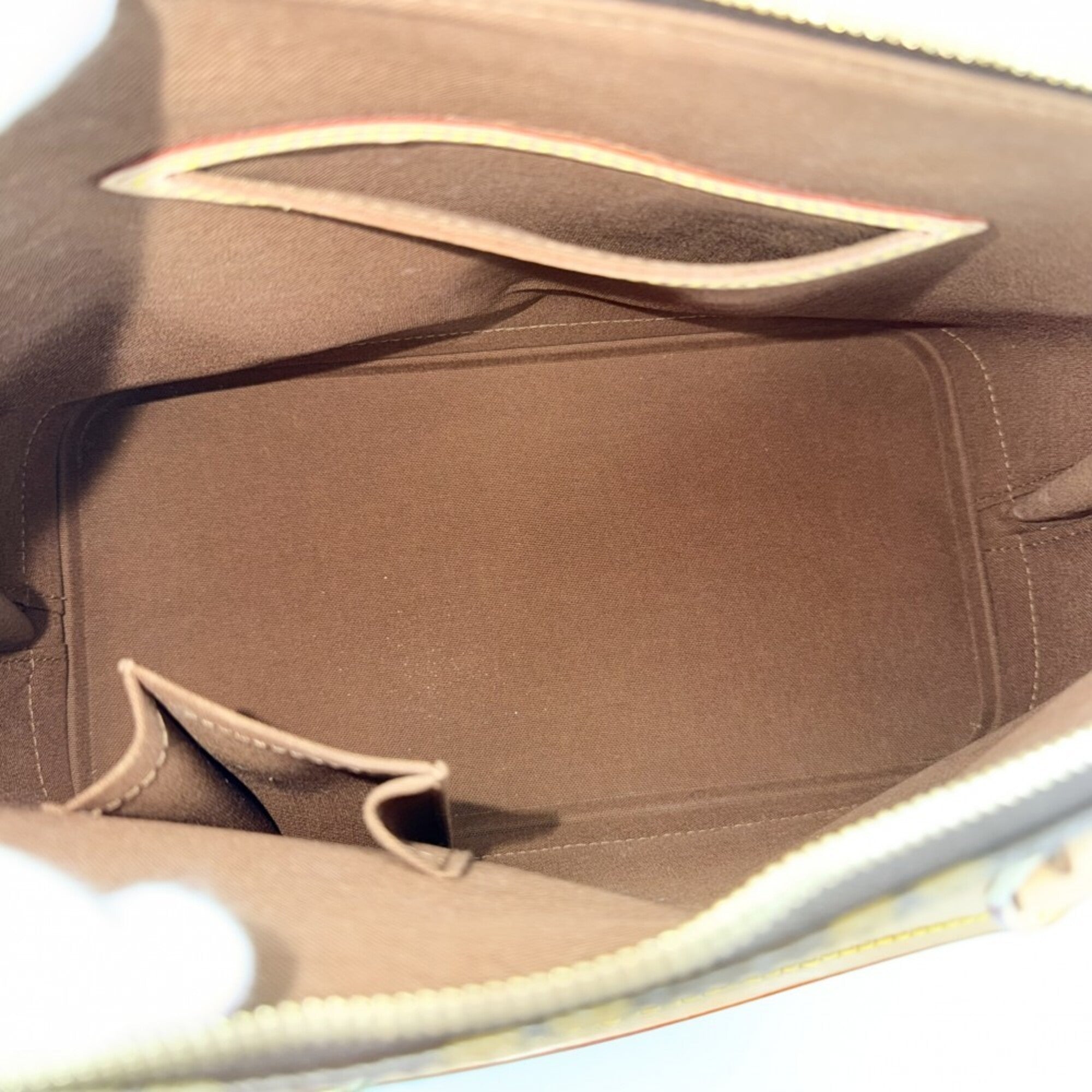 Louis Vuitton Brown Monogram Canvas Handbag (Pre-Owned)