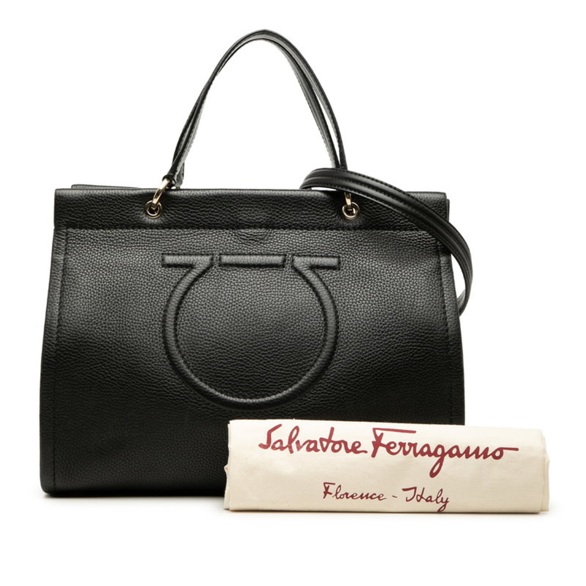 Salvatore Ferragamo Black Leather Handbag Shoulder Bag (Pre-Owned)