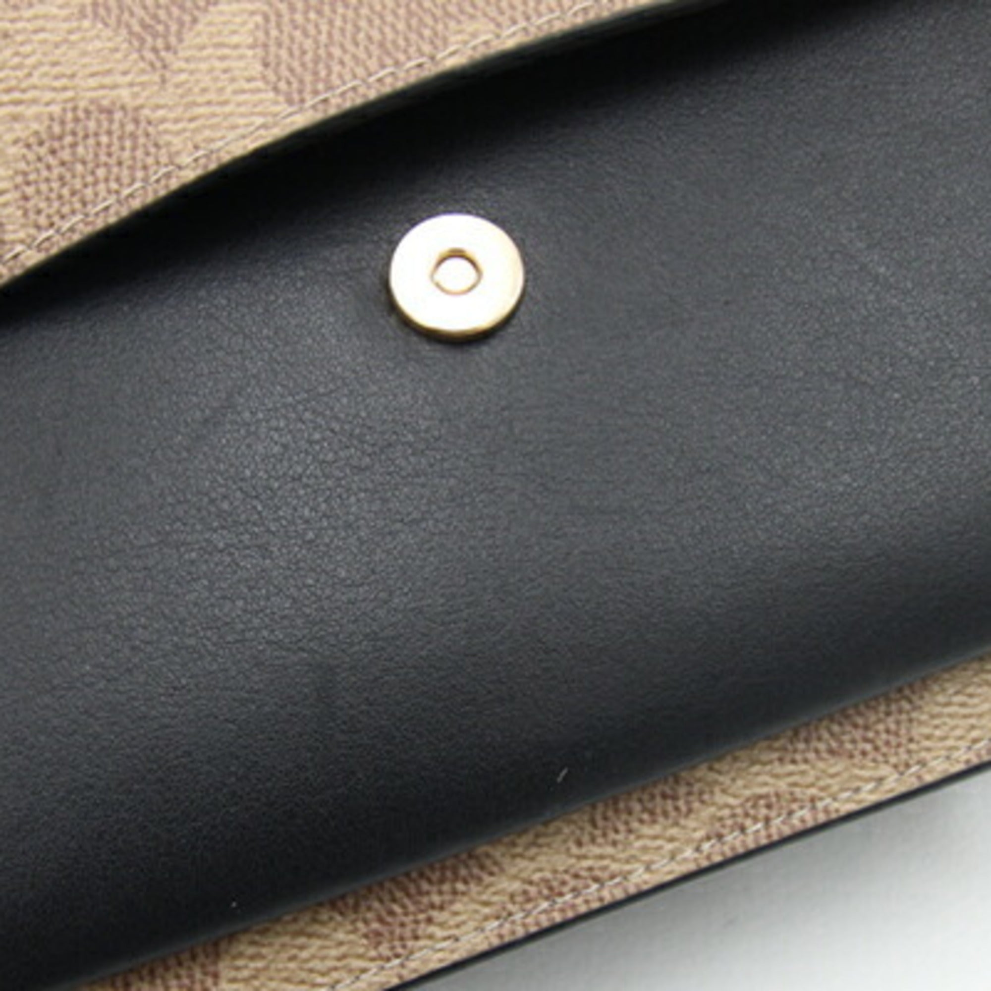 Coach Signature Beige Black Pvc Leather Shoulder Bag (Pre-Owned)