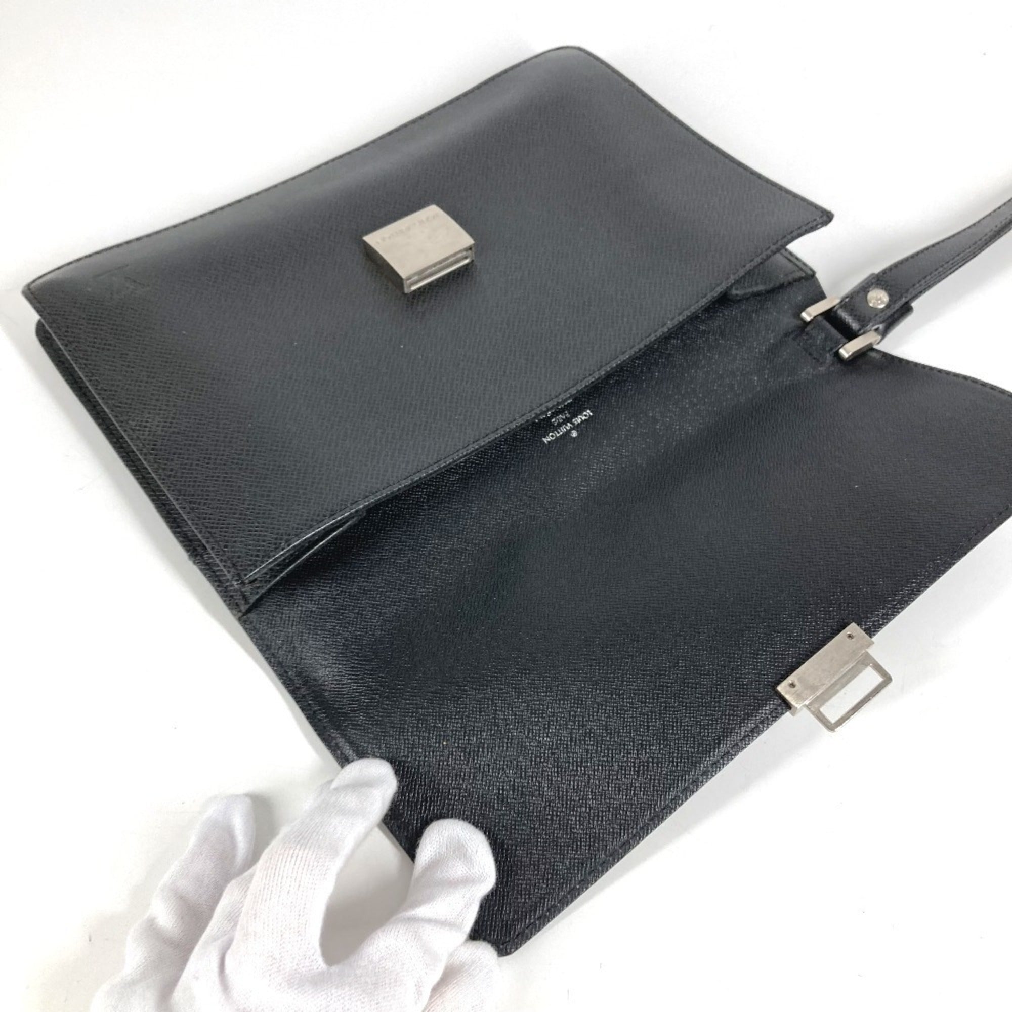 Louis Vuitton Ardoise Black Galle Taiga Leather Clutch Bag Handbag Pouch (Pre-Owned)