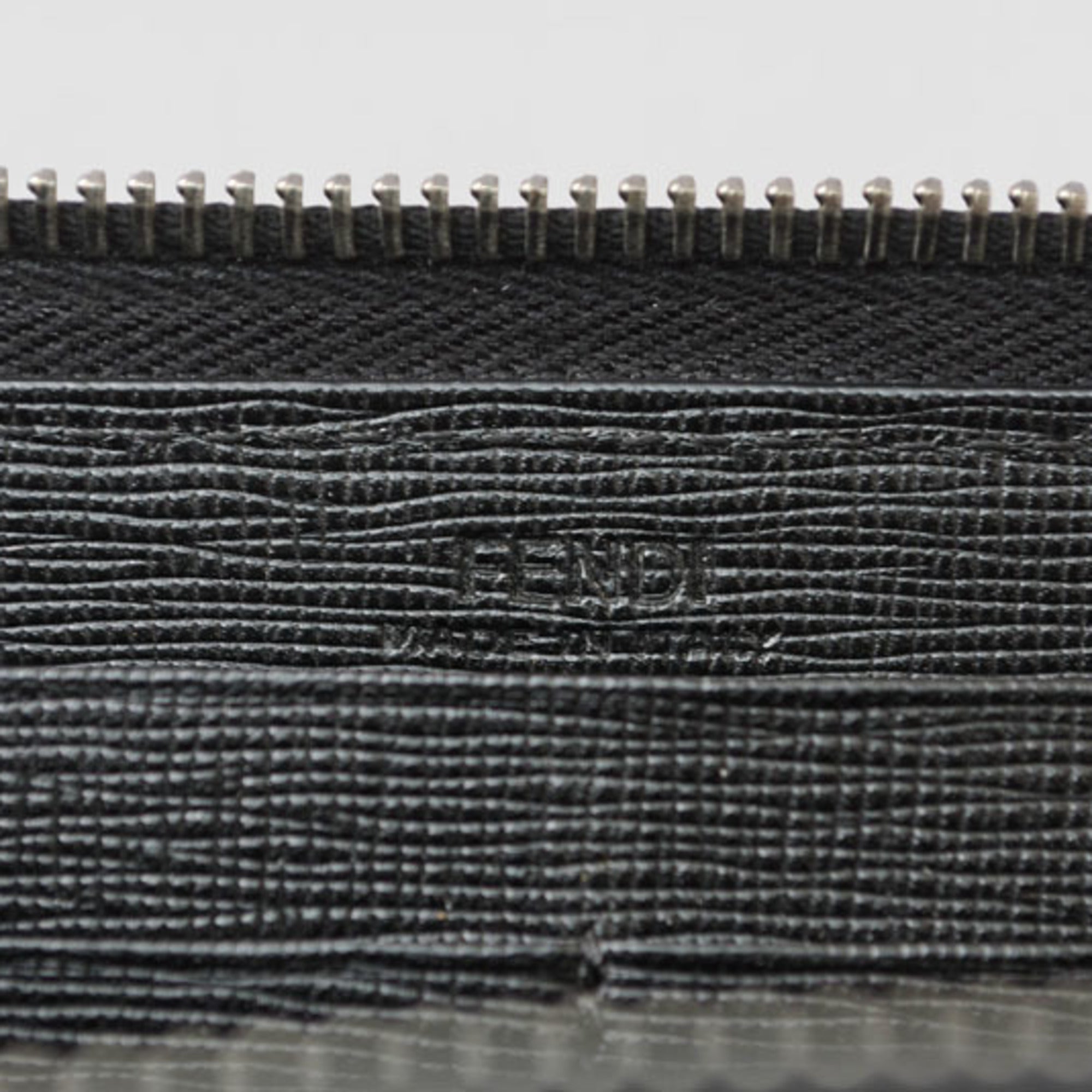 Fendi Black Leather Long Wallet (Bi-Fold) (Pre-Owned)
