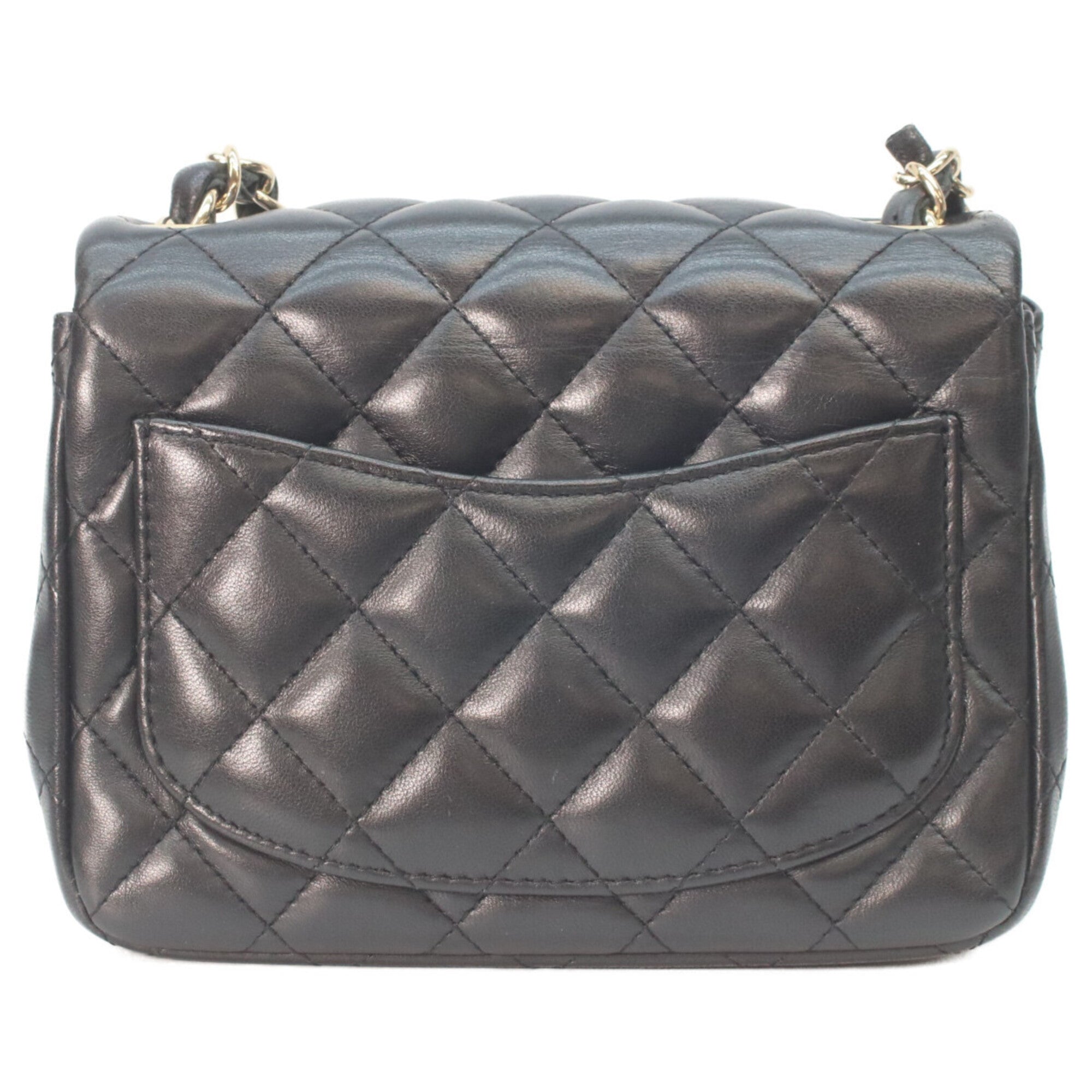 Chanel Black Leather Shoulder Bag (Pre-Owned)