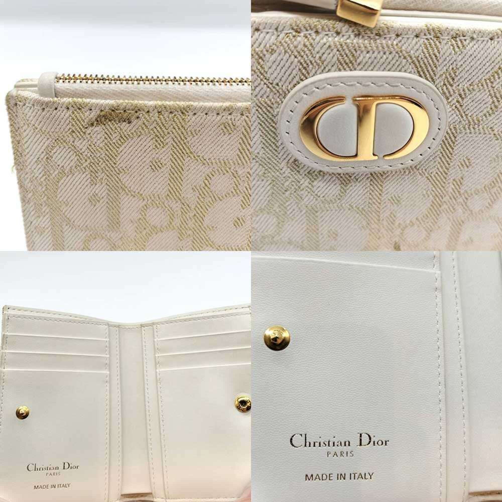 Christian Dior White Jacquard Wallet (Bi-Fold) (Pre-Owned)