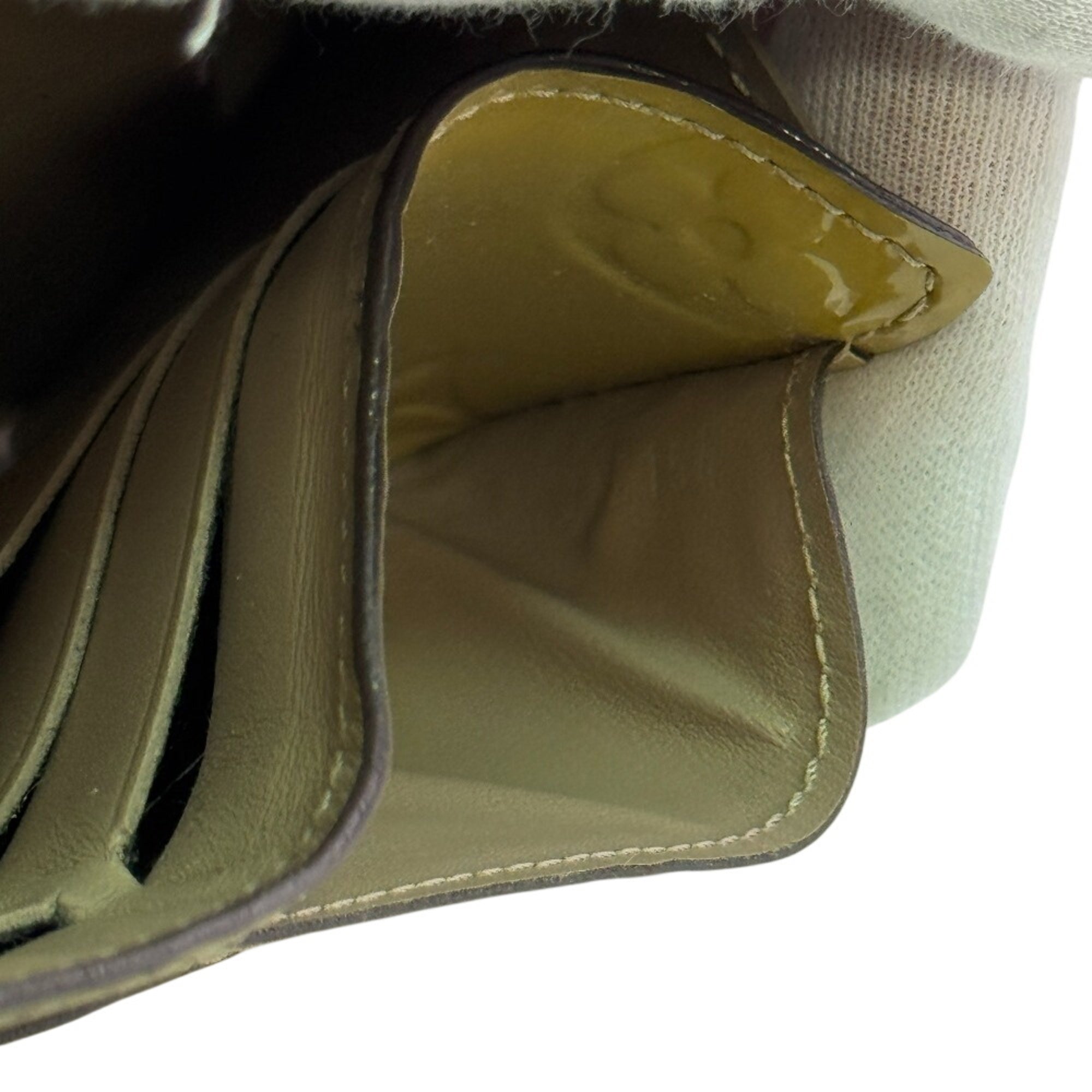 Louis Vuitton Monogram Vernis Yellow Monogram Vernis Long Wallet (Bi-Fold) (Pre-Owned)
