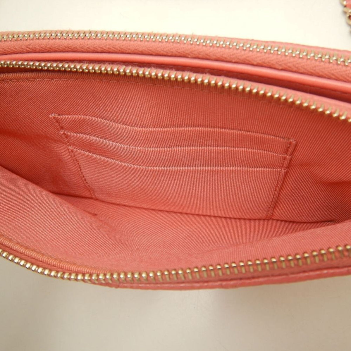 Chanel Pink Grained Calfskin Shoulder Bag (Pre-Owned)