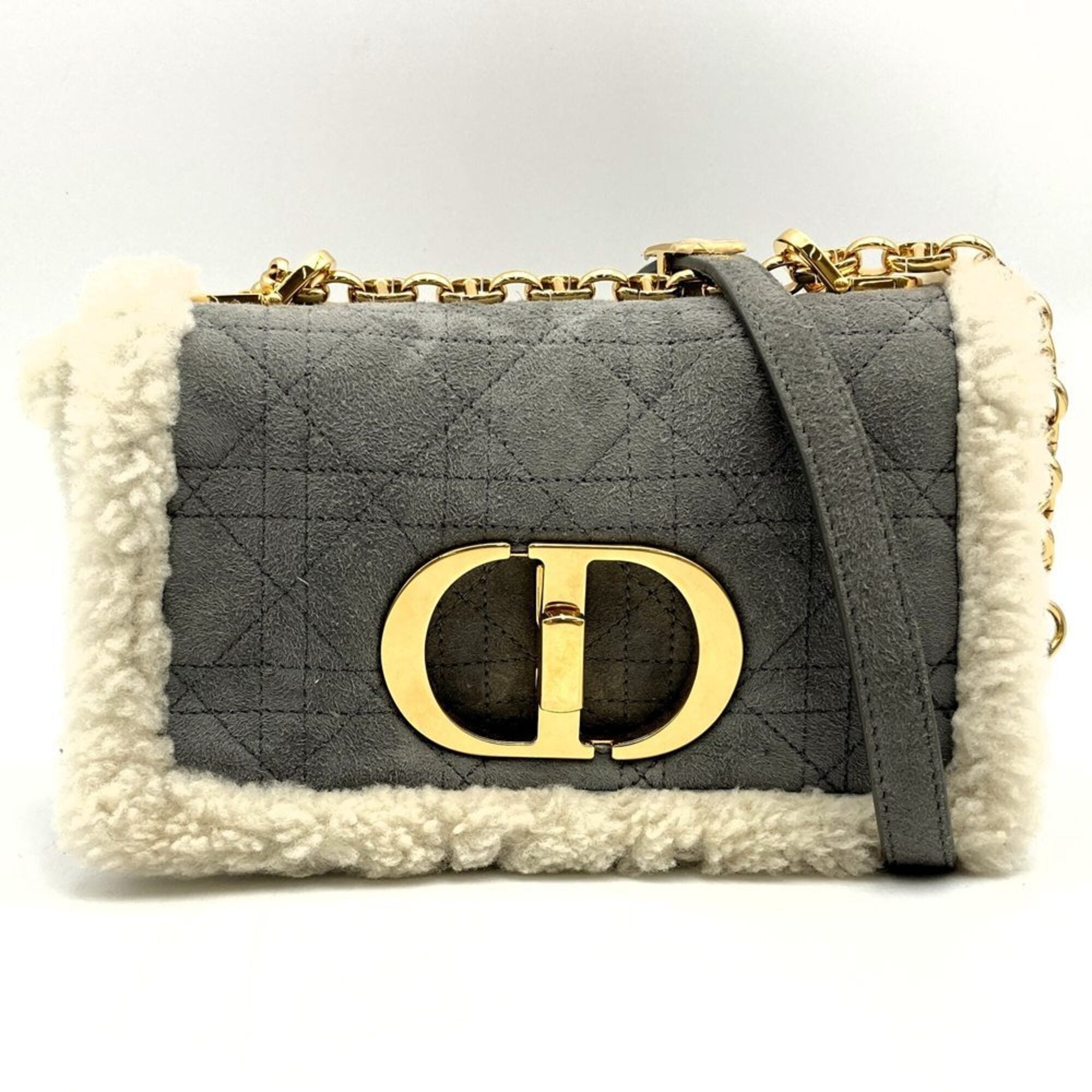 Christian Dior Gray Shoulder Bag (Pre-Owned)