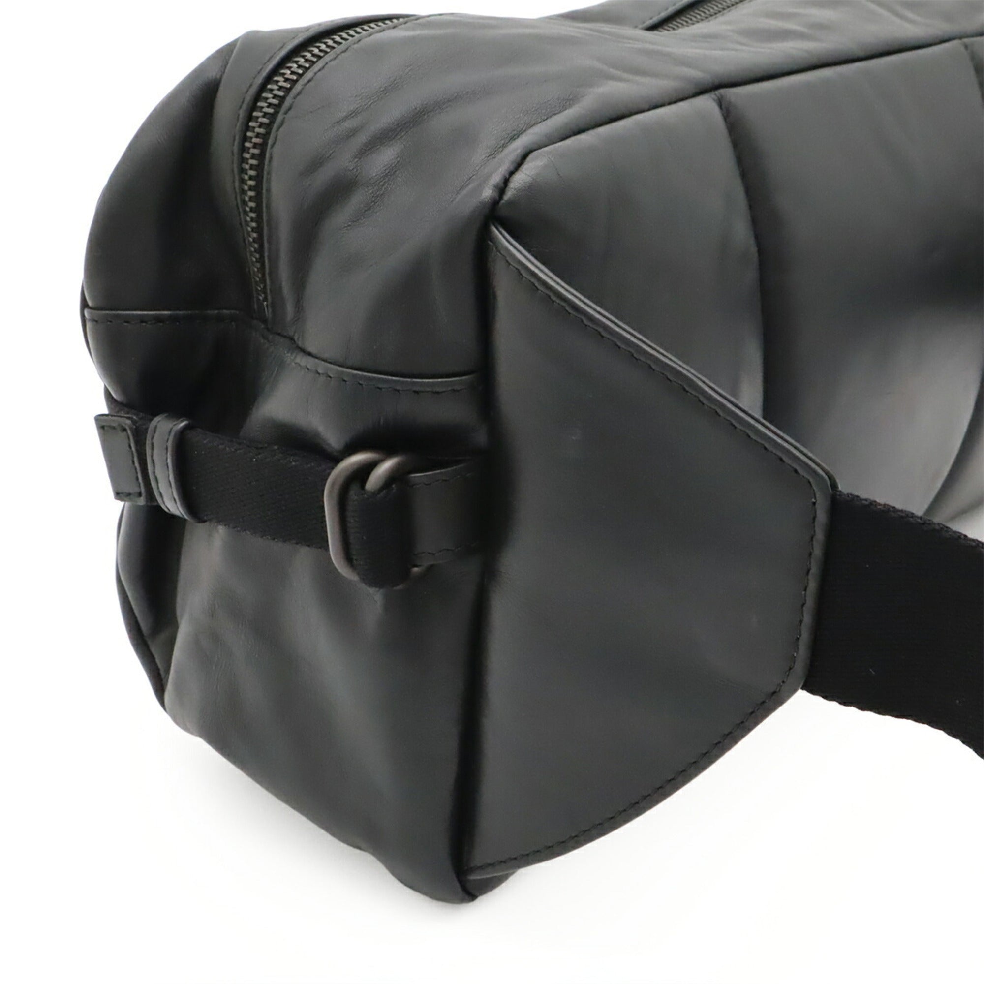 Bottega Veneta Black Leather Sling Bag (Pre-Owned)