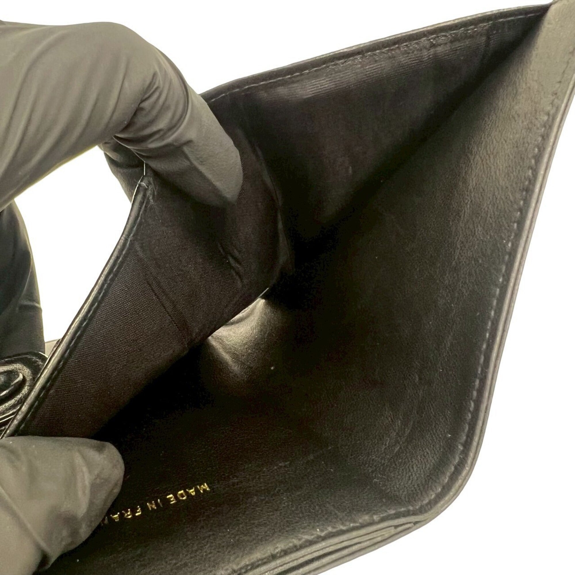 Chanel Black Leather Wallet (Bi-Fold) (Pre-Owned)