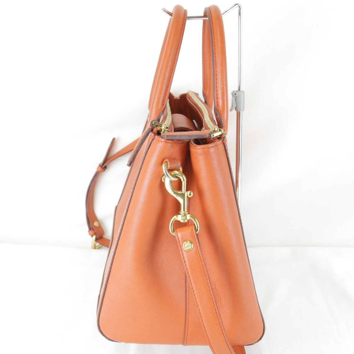 Mcm Orange Leather Shoulder Bag (Pre-Owned)