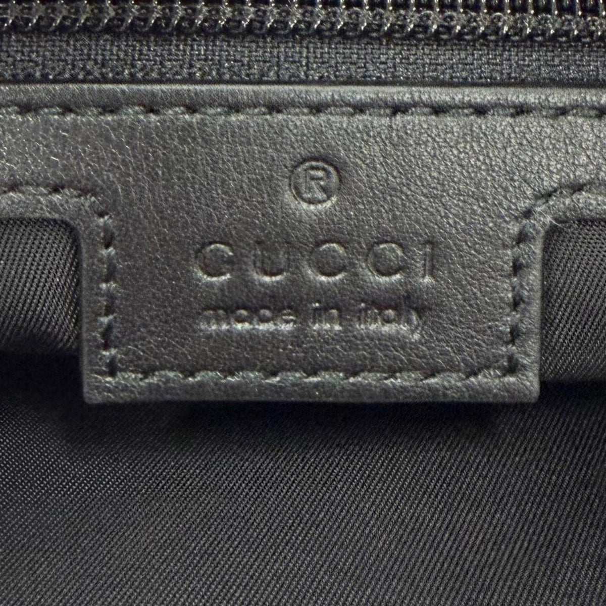 Gucci Black Nylon Leather Shoulder Bag Sling Bag (Pre-Owned)