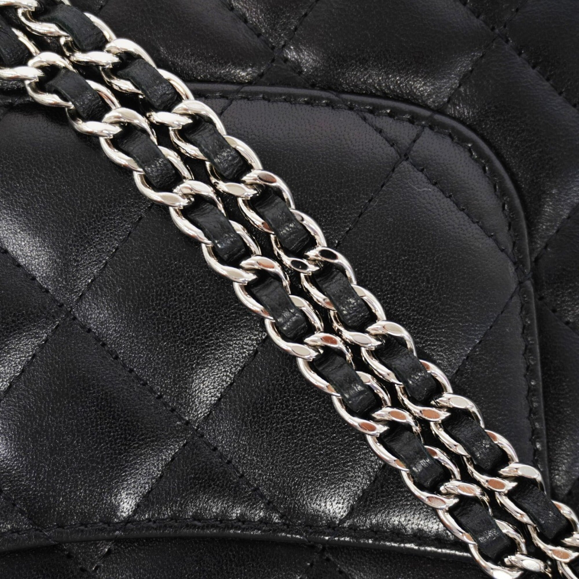 Chanel Black Leather Chain/Shoulder Wallet (Pre-Owned)