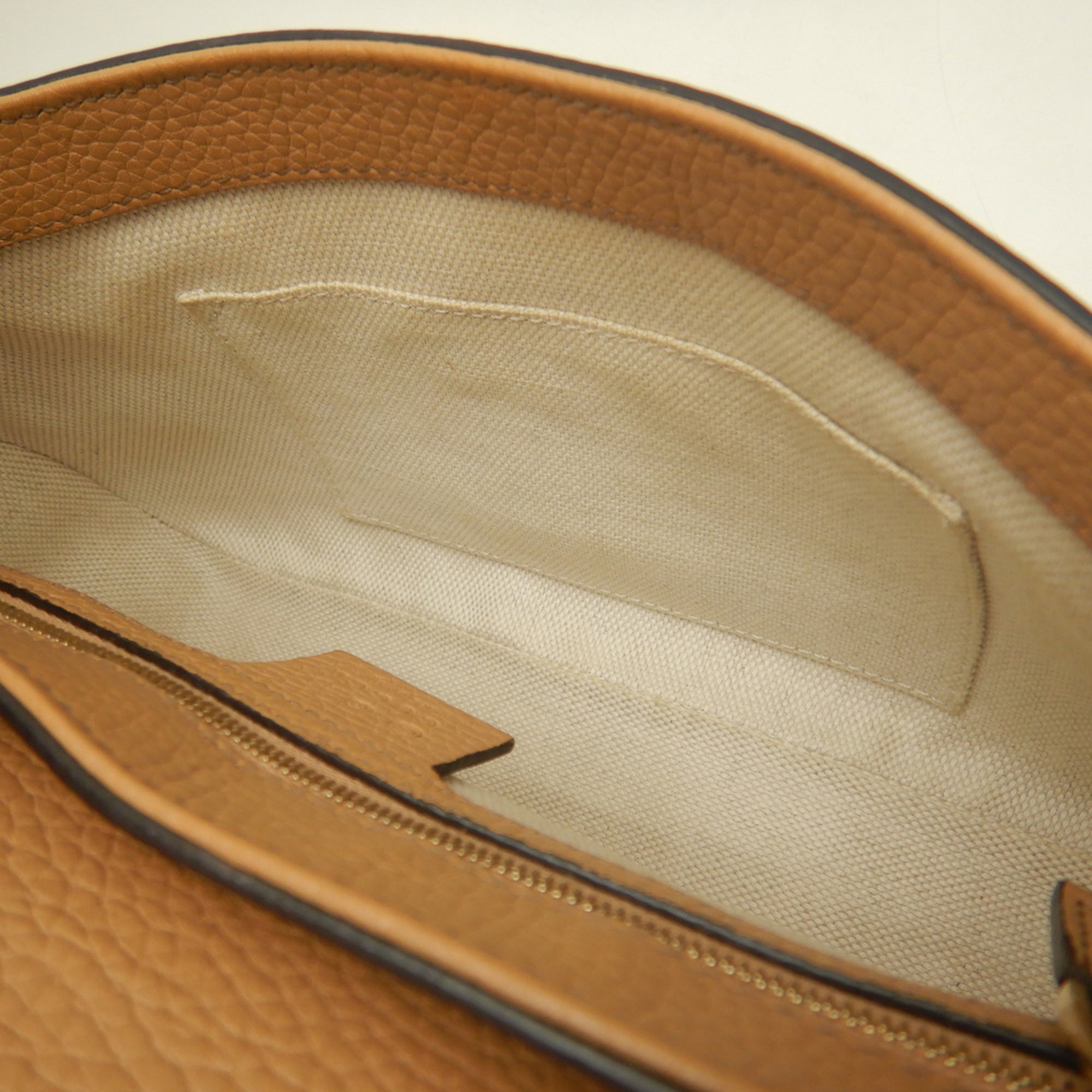 Gucci Brown Leather Shoulder Bag (Pre-Owned)