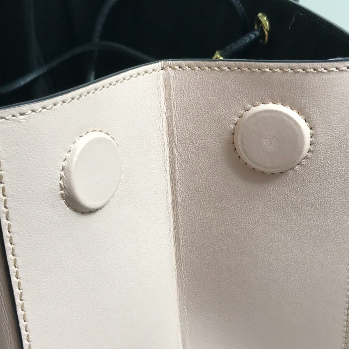 Fendi Pink Leather Tote Bag (Pre-Owned)