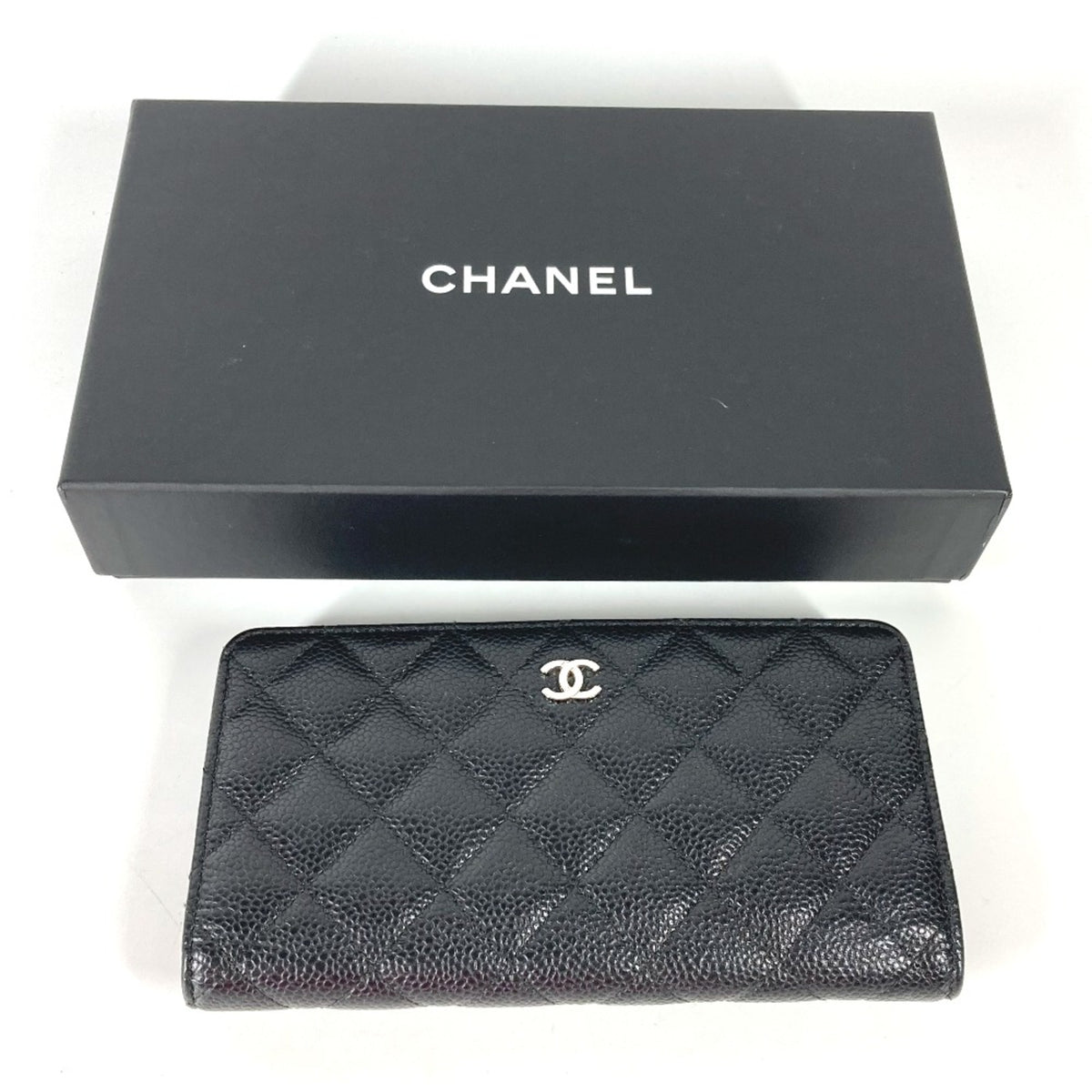 Chanel Black Leather Long Wallet (Bi-Fold) (Pre-Owned)