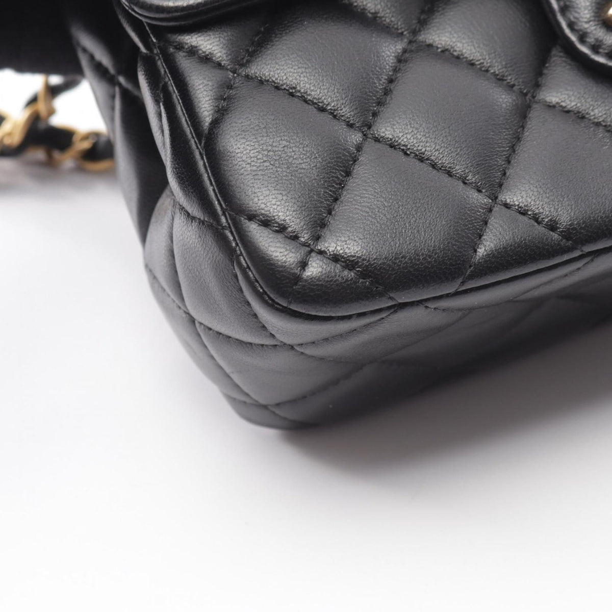 Chanel Black Leather Handbag Shoulder Bag (Pre-Owned)