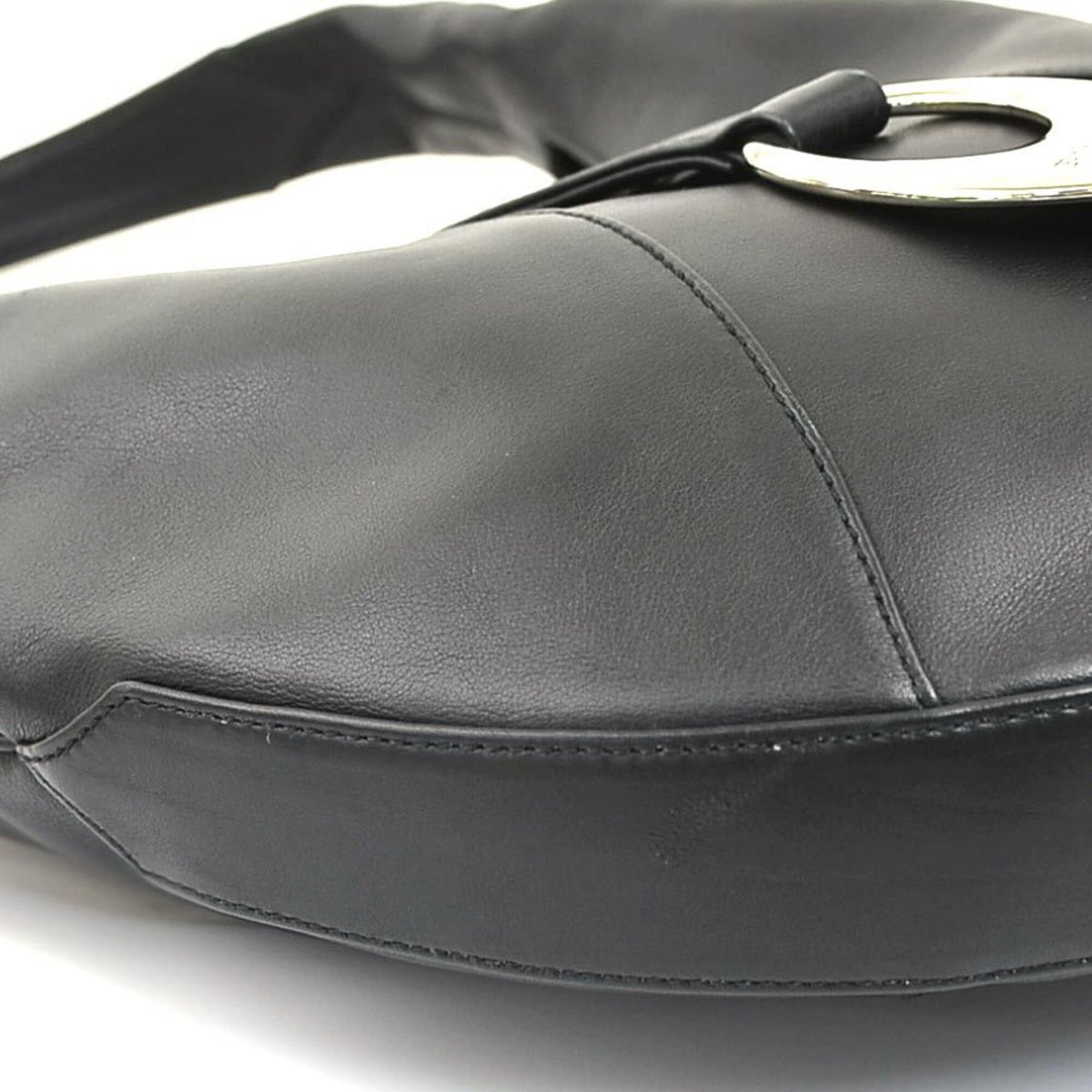 Bvlgari Black Leather Shoulder Bag (Pre-Owned)