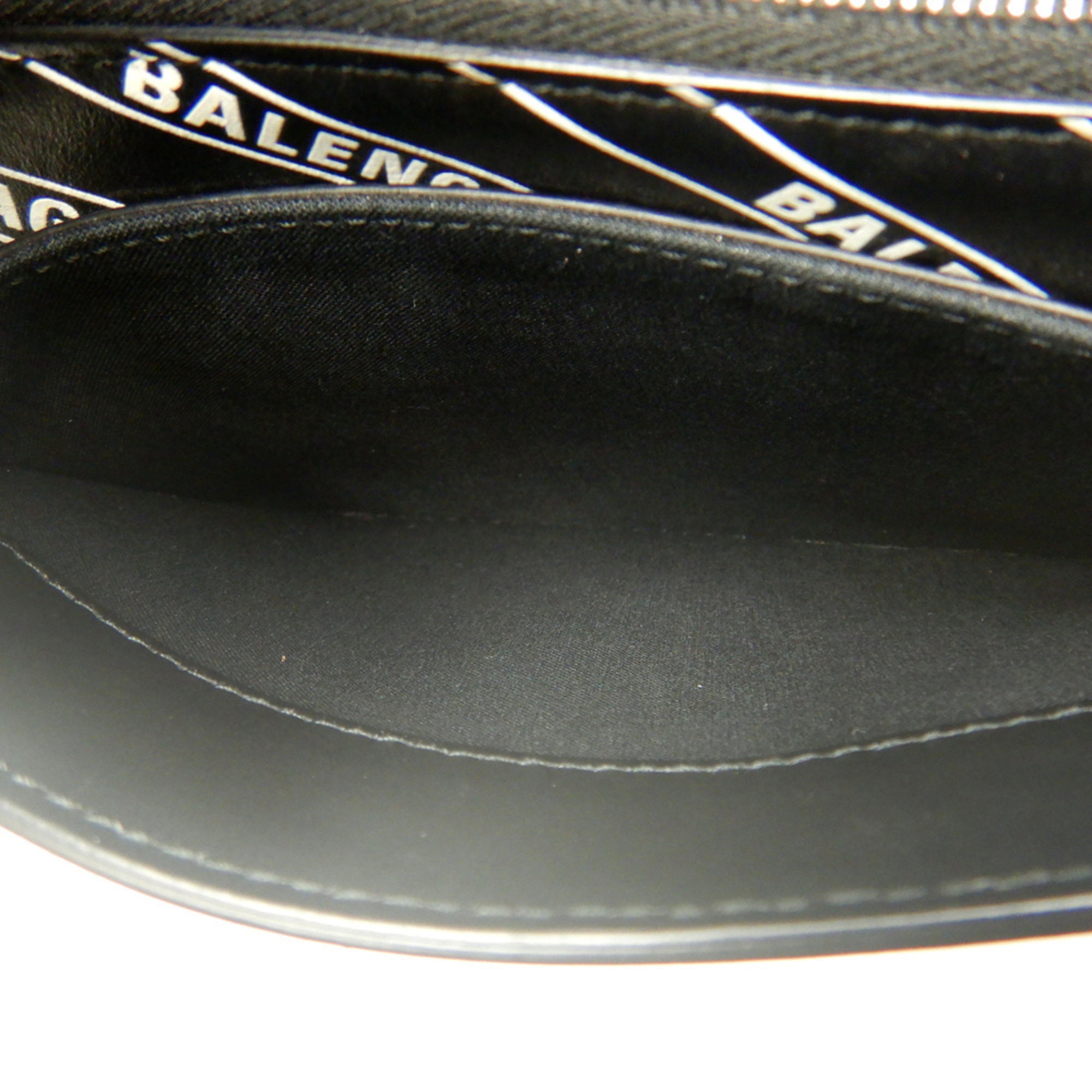Balenciaga Black White Leather Shoulder Bag (Pre-Owned)
