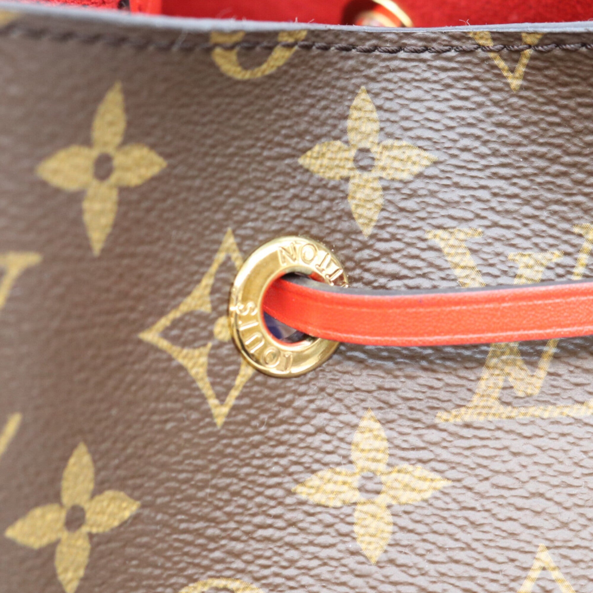 Louis Vuitton Coquelicots Red Color Monogram Shoulder Bag (Pre-Owned)