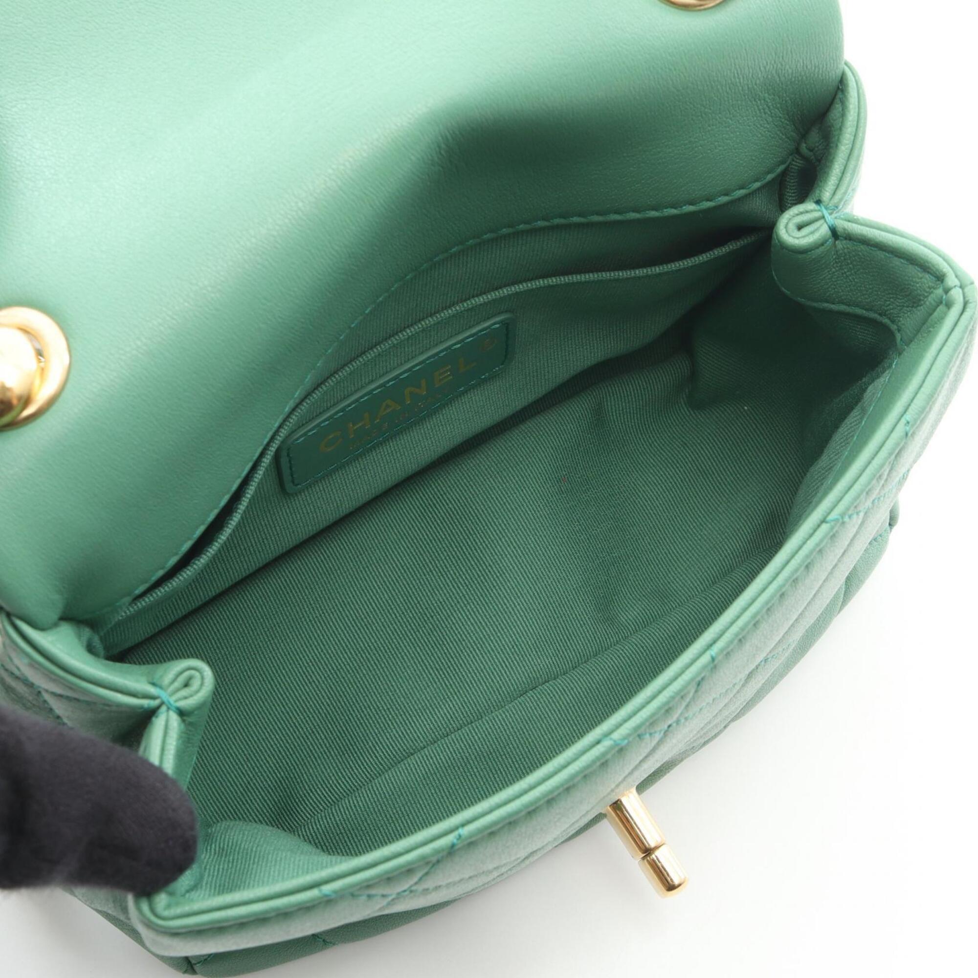 Chanel Green Leather Handbag Shoulder Bag (Pre-Owned)