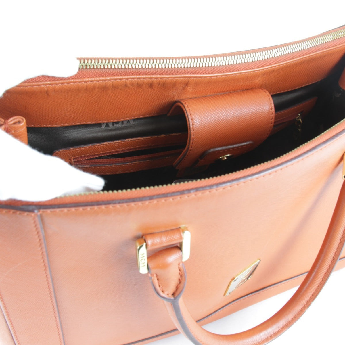 Mcm Orange Leather Shoulder Bag (Pre-Owned)