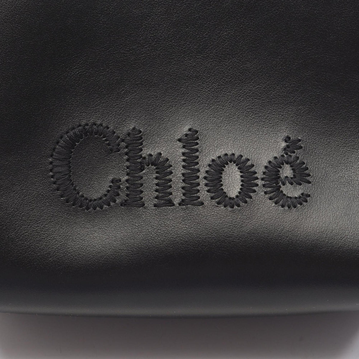 Chloé Black Leather Handbag (Pre-Owned)