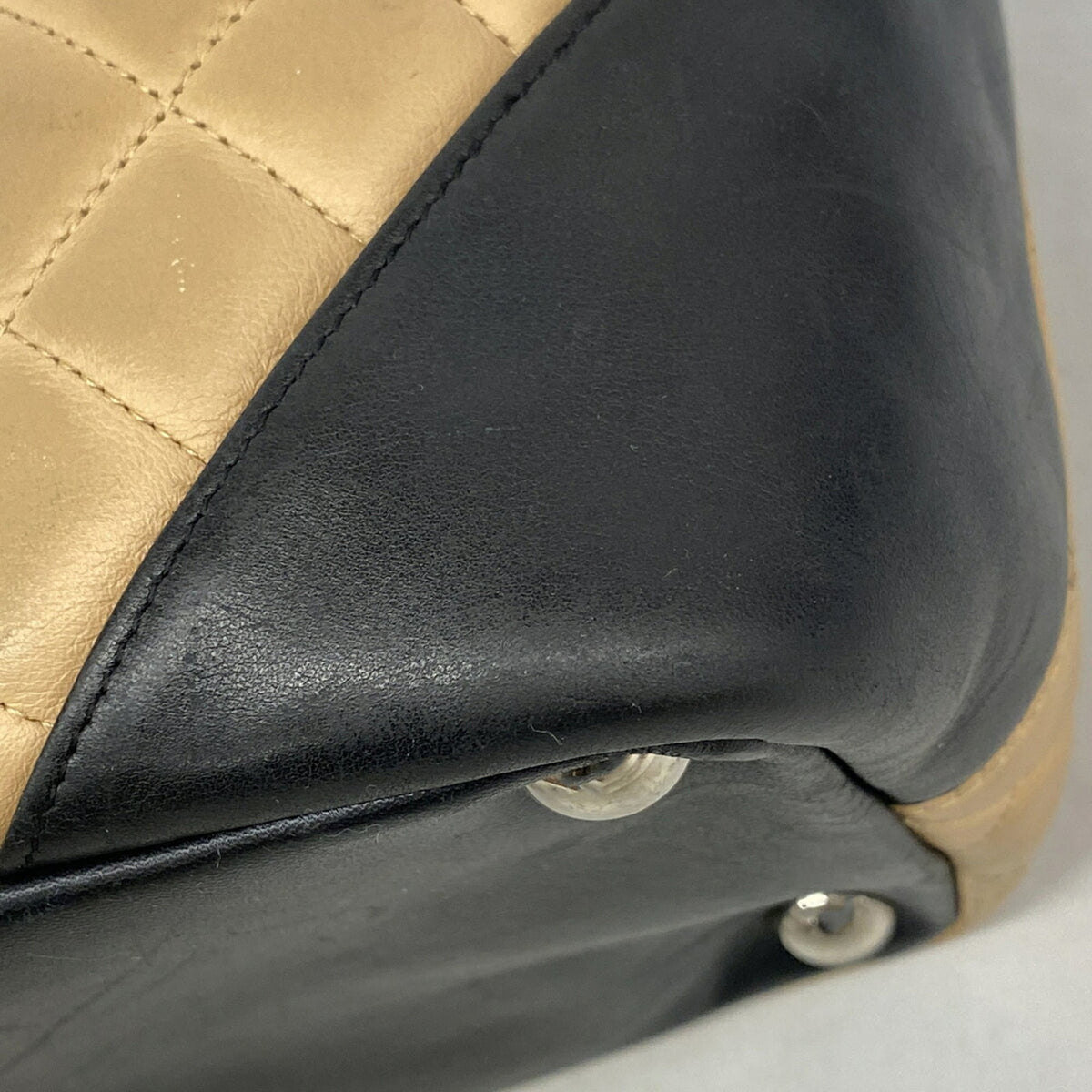 Chanel Beige Black Leather Tote Bag (Pre-Owned)
