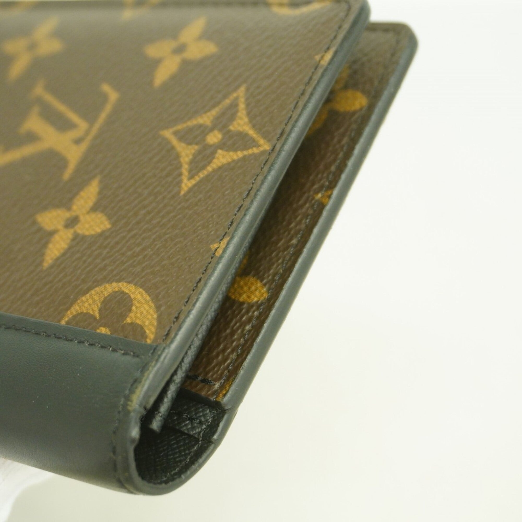 Louis Vuitton Black Brown Long Wallet (Bi-Fold) (Pre-Owned)