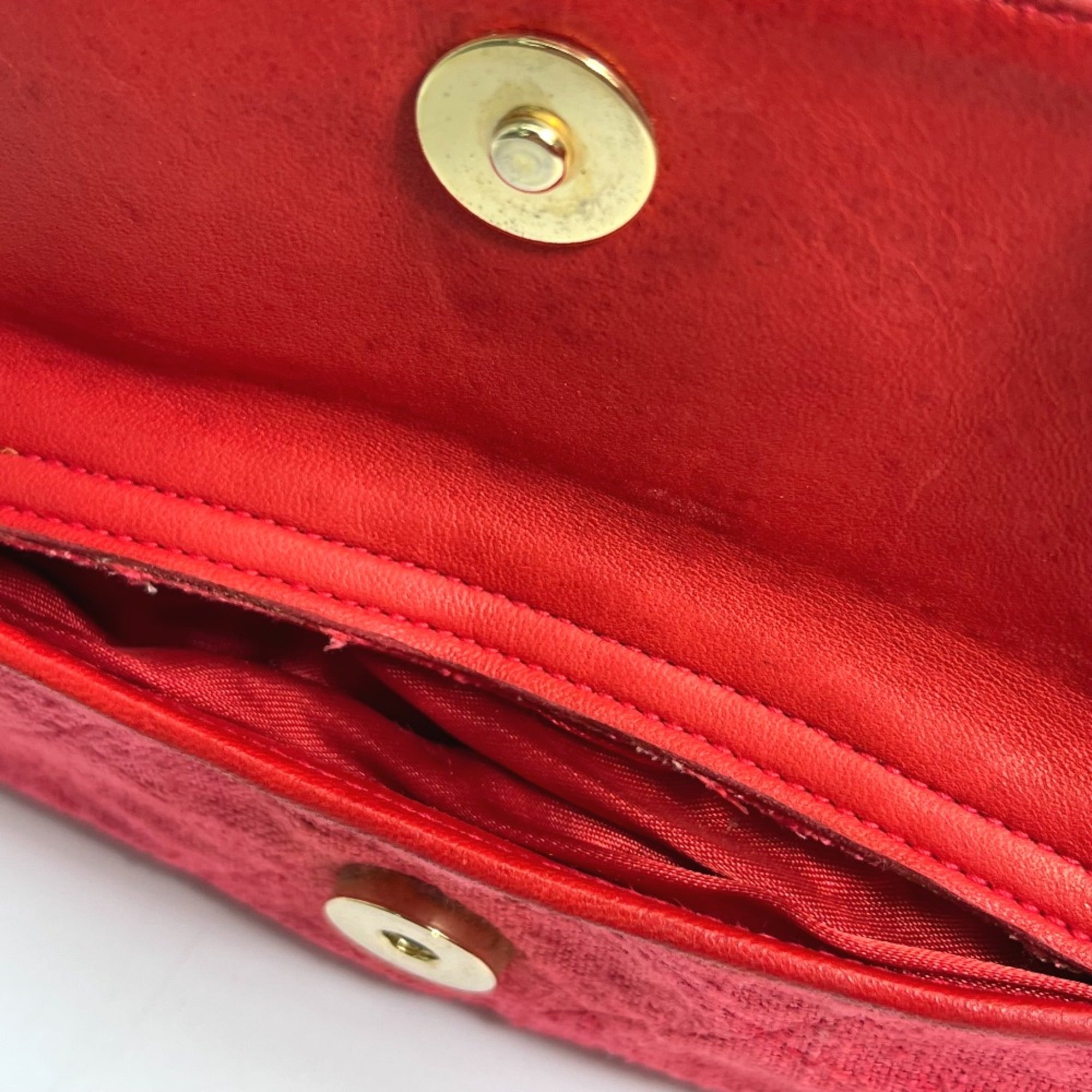 Chanel Red Cloth Shoulder Bag (Pre-Owned)