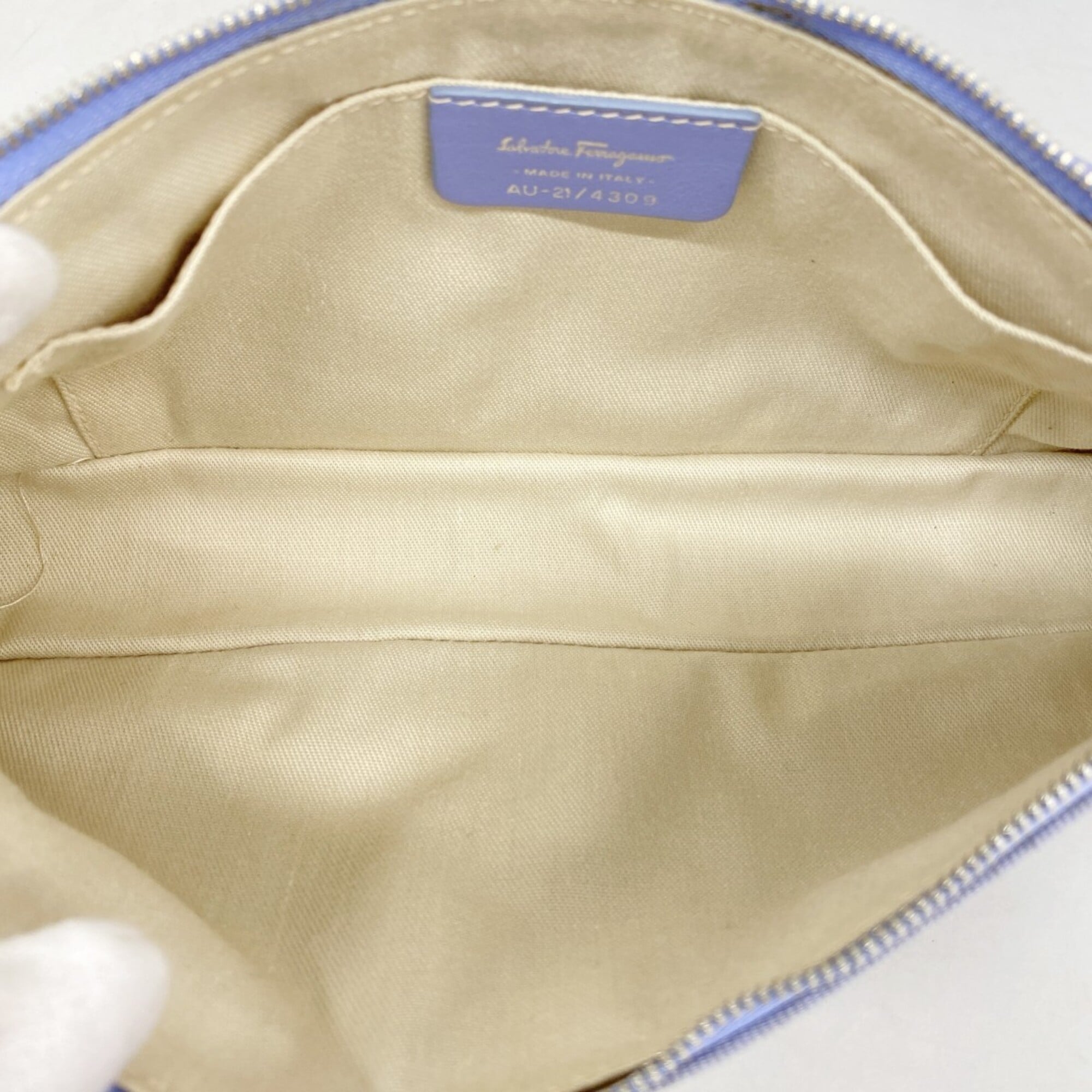 Salvatore Ferragamo Blue Canvas Shoulder Bag (Pre-Owned)