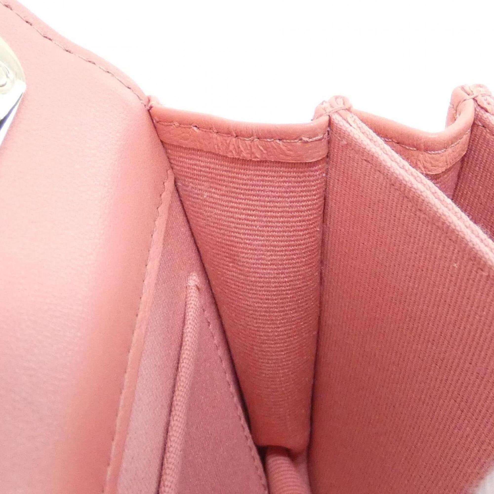 Chanel Pink Leather Shoulder Bag (Pre-Owned)
