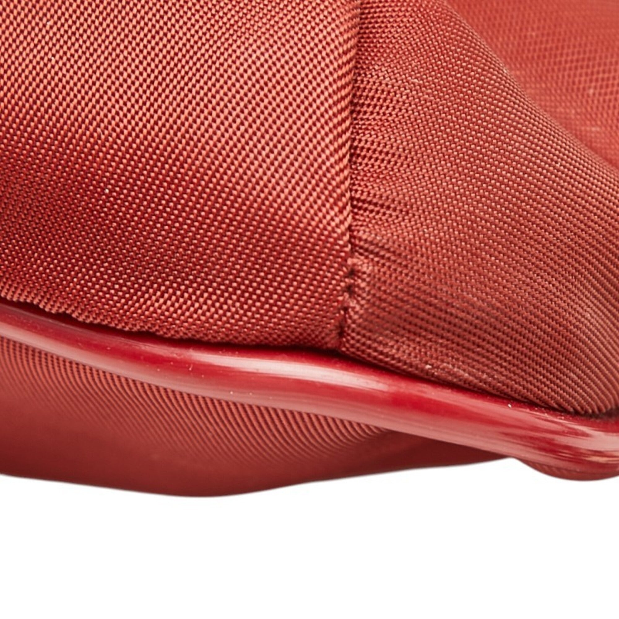 Gucci Green Red Color Nylon Shoulder Bag Sling Bag (Pre-Owned)